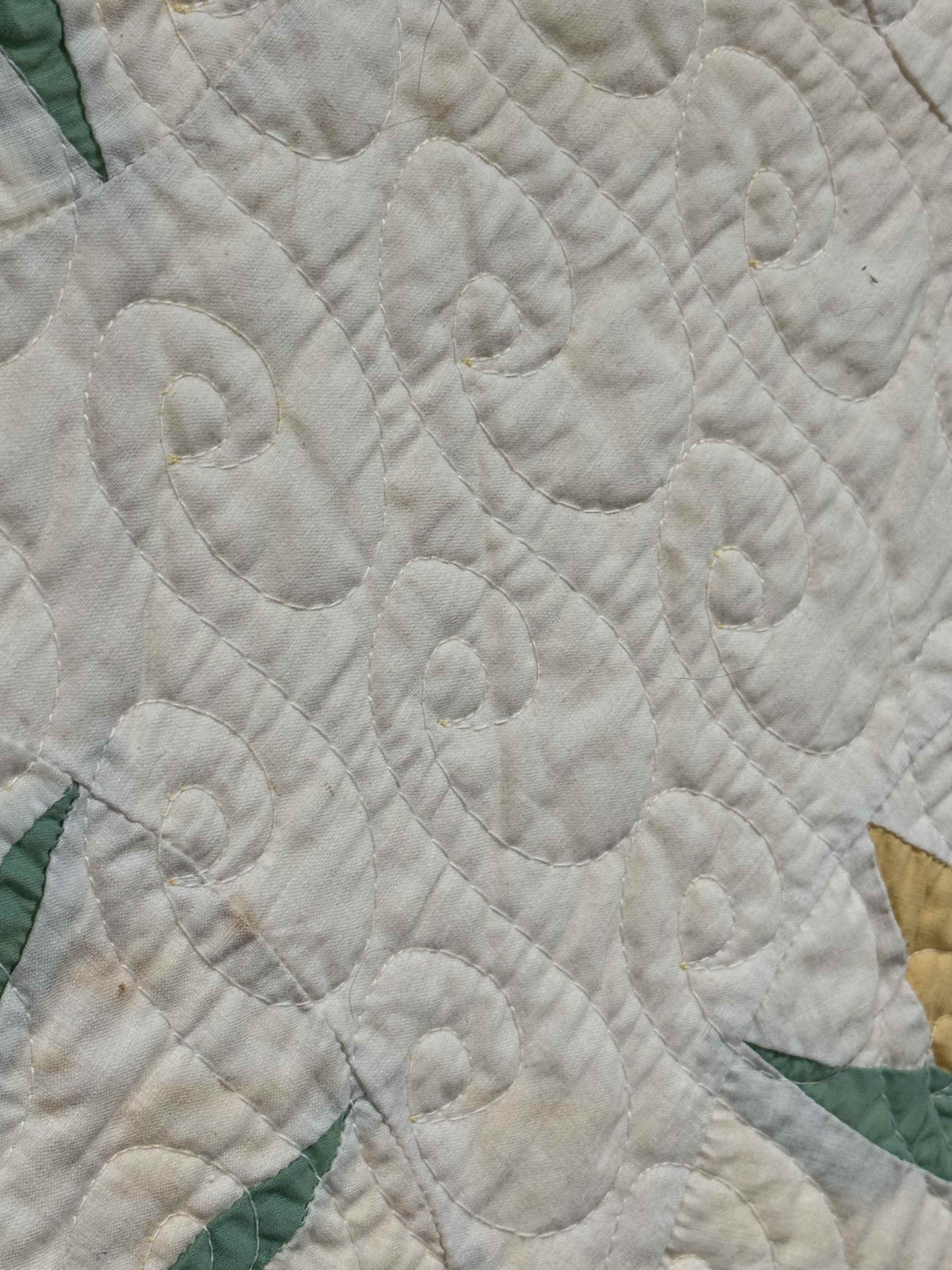 Vintage Quilt Cottage Tulip