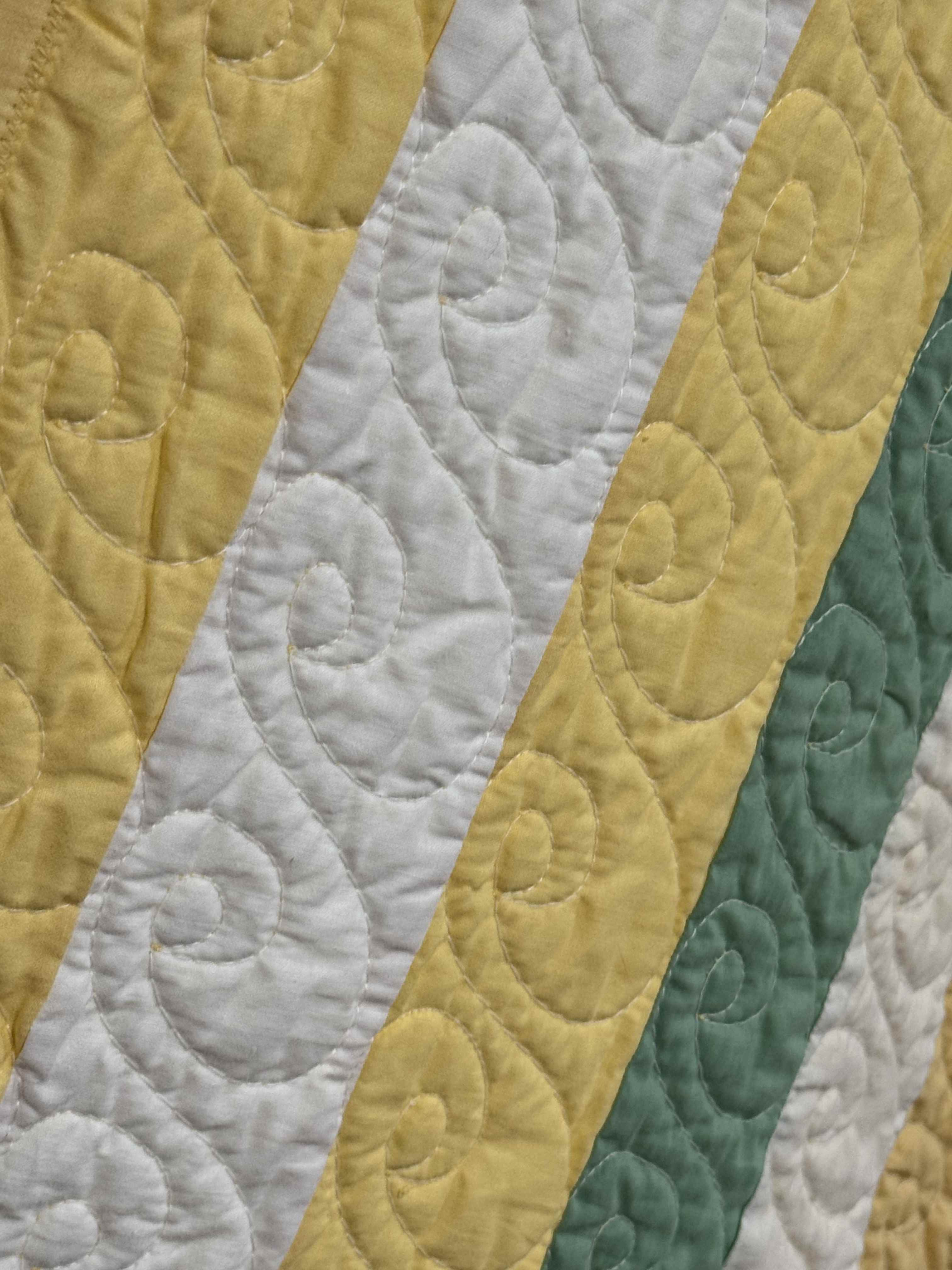 Vintage Quilt Cottage Tulip