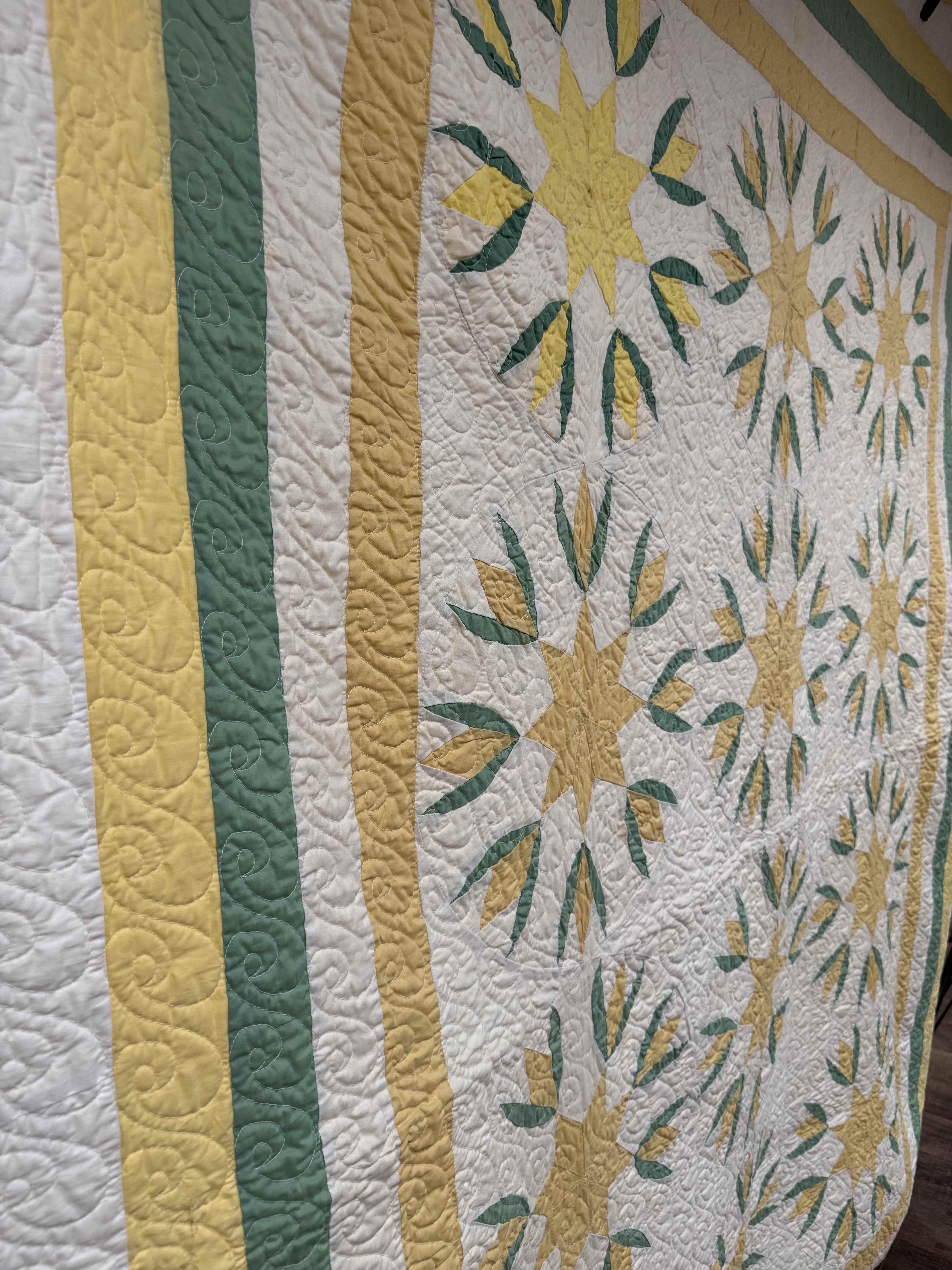Vintage Quilt Cottage Tulip