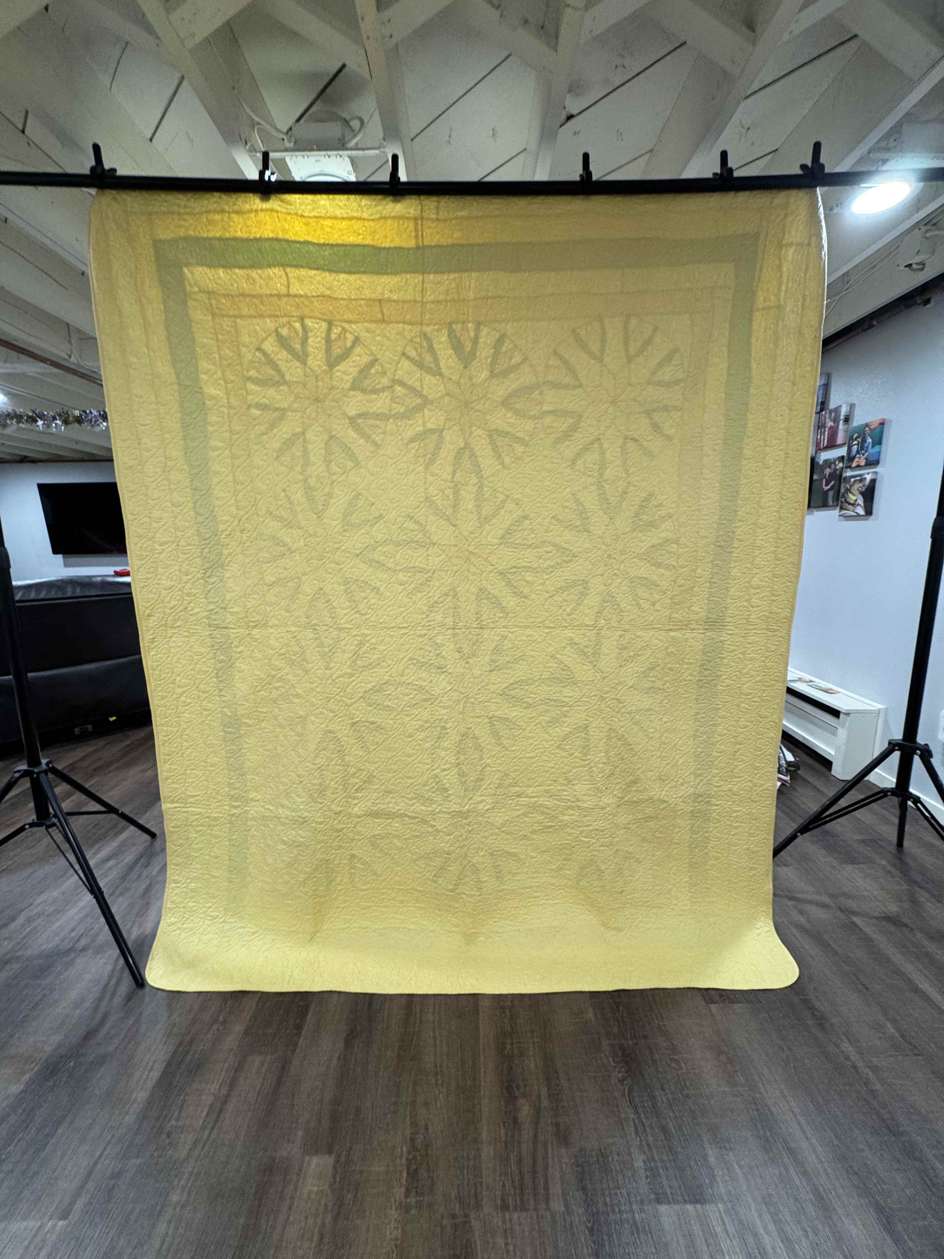 Vintage Quilt Cottage Tulip