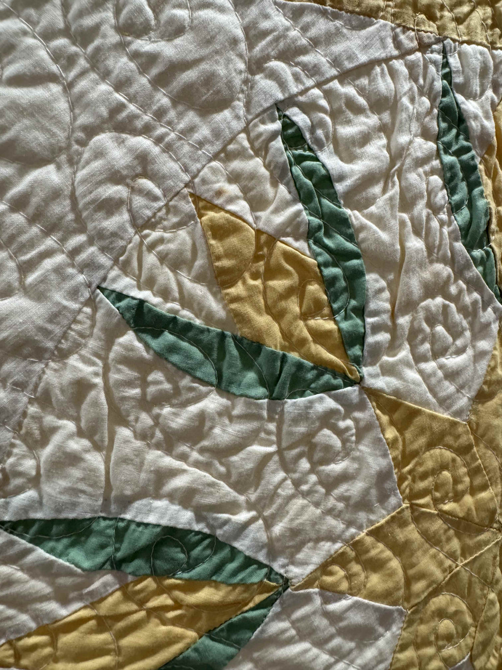 Vintage Quilt Cottage Tulip