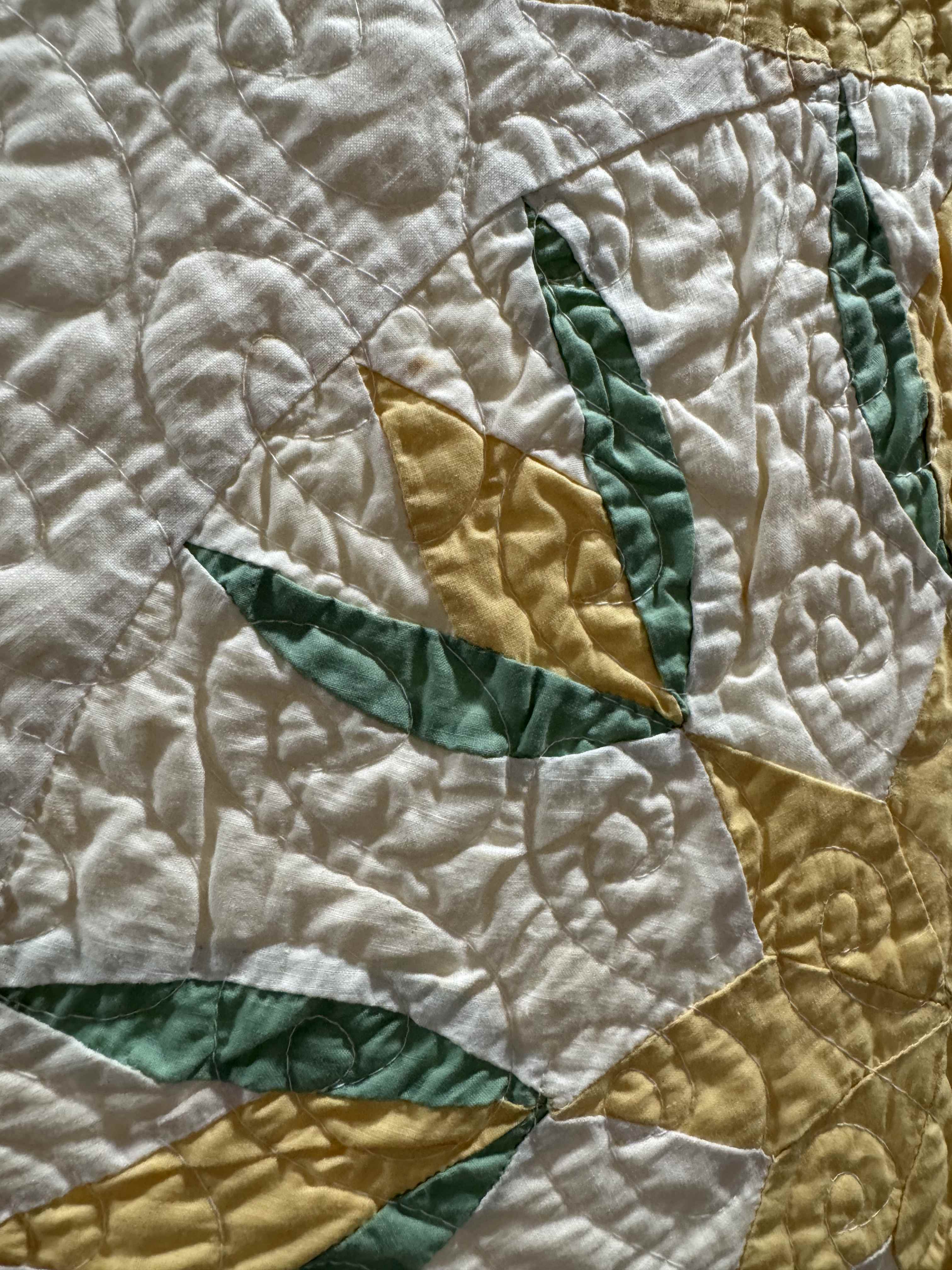 Vintage Quilt Cottage Tulip