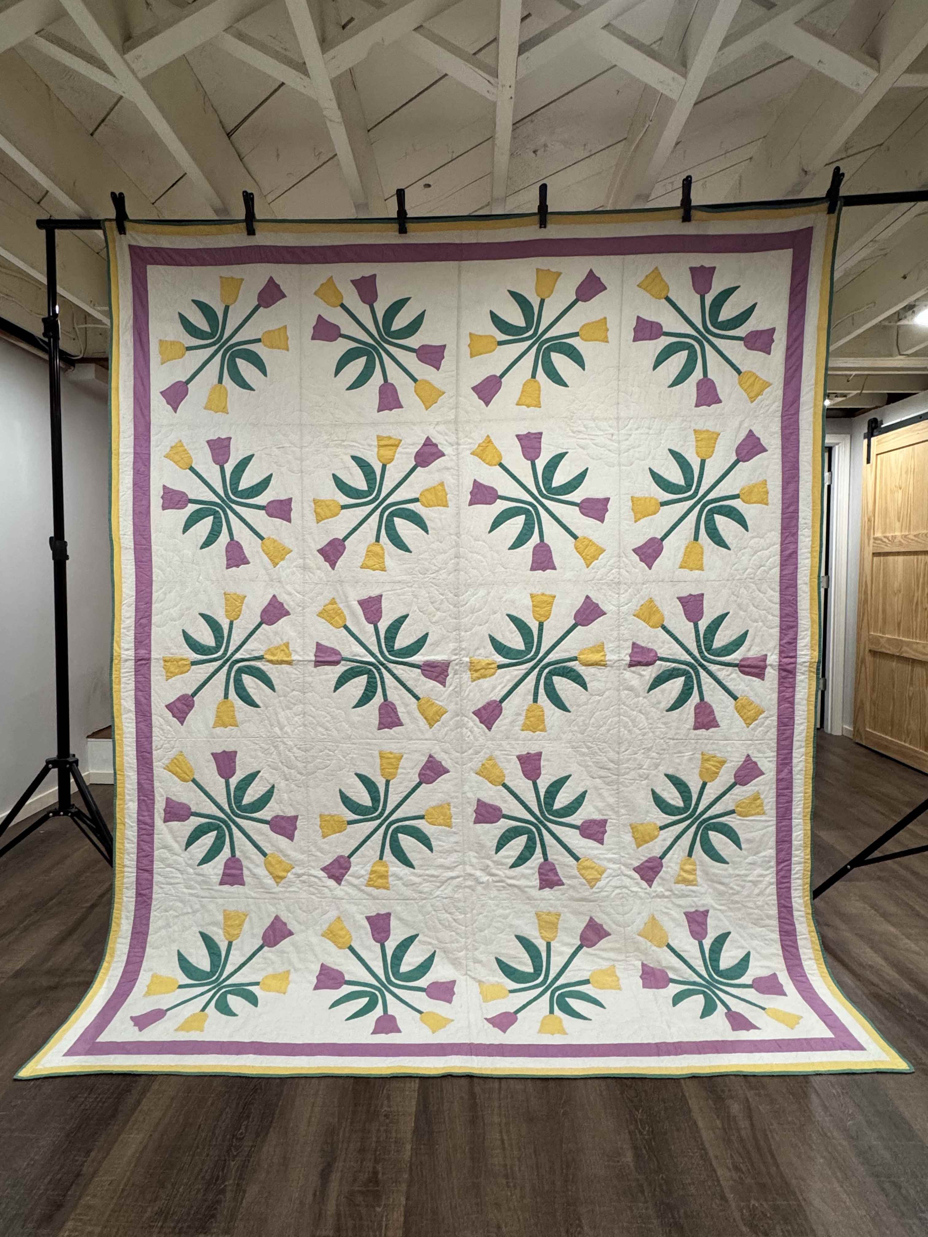Vintage Quilt Tulip Applique