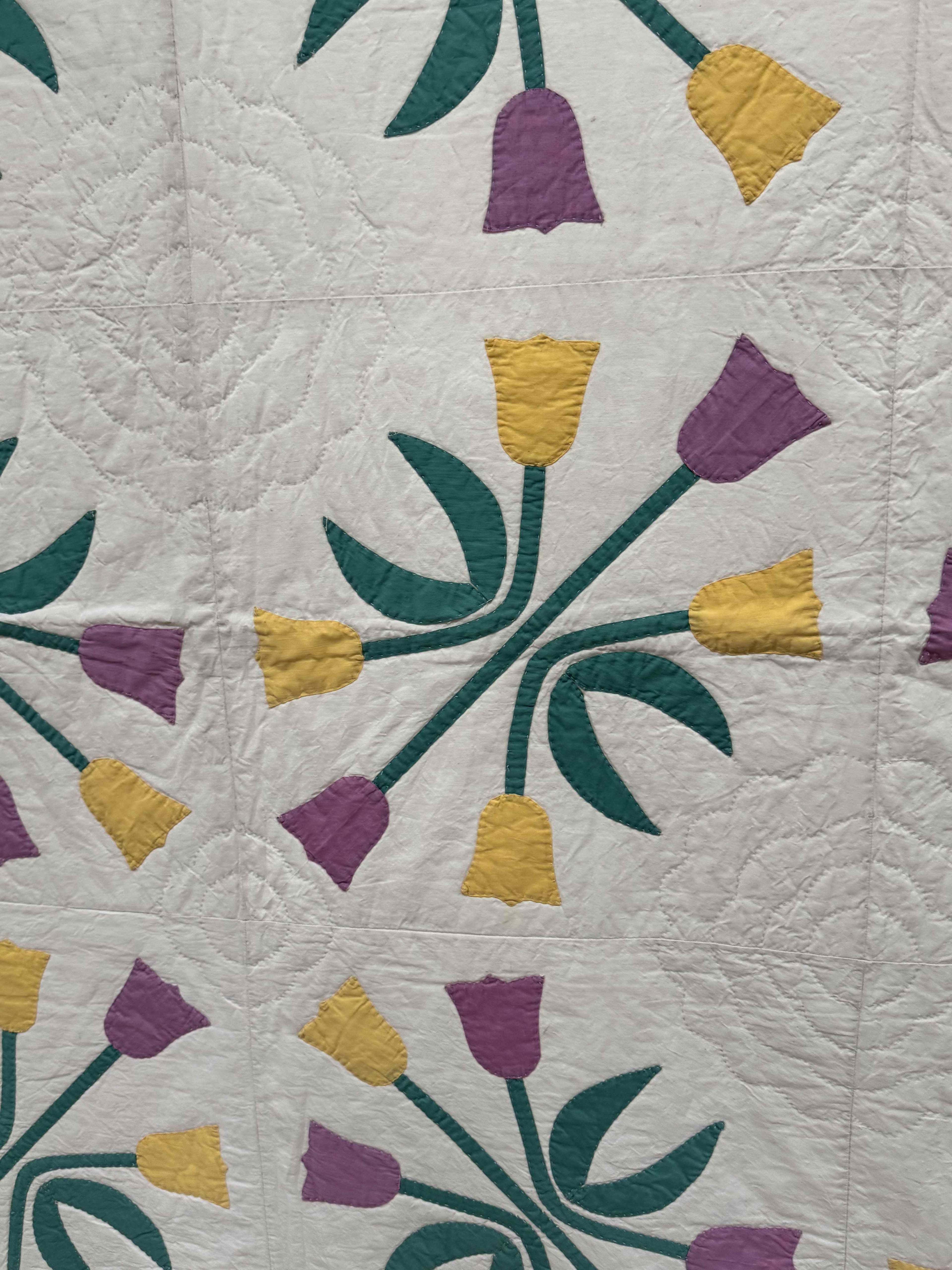 Vintage Quilt Tulip Applique