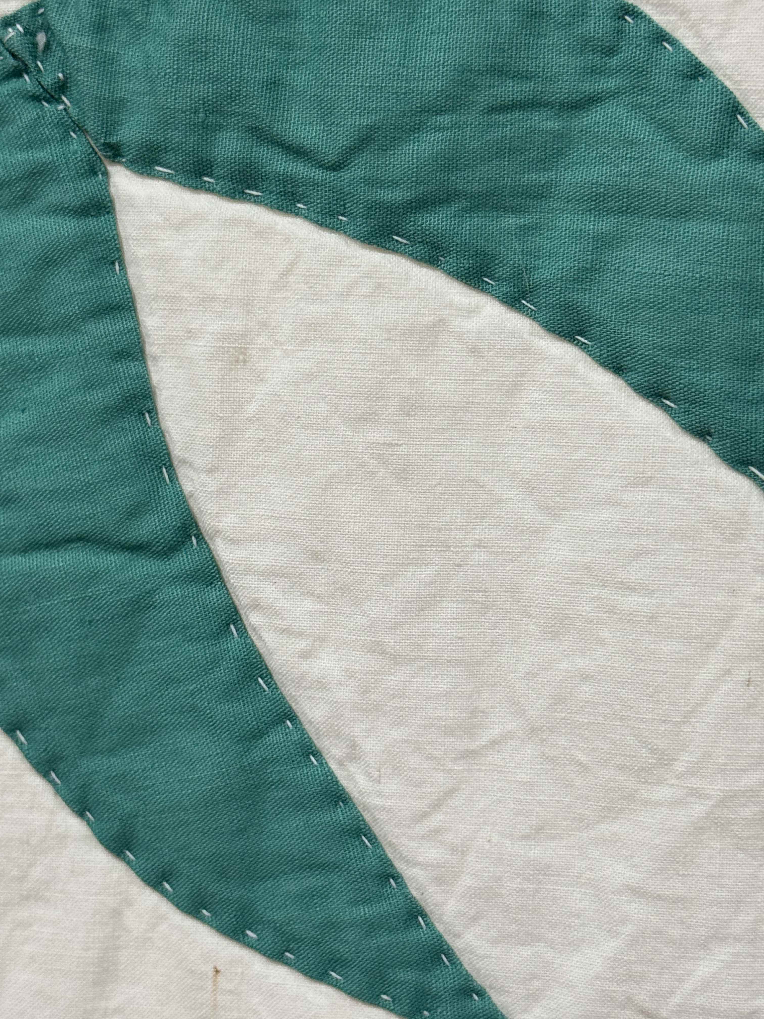 Vintage Quilt Tulip Applique