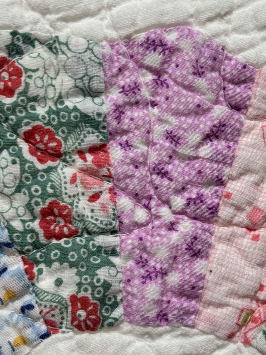 Vintage Quilt Dresden Plate