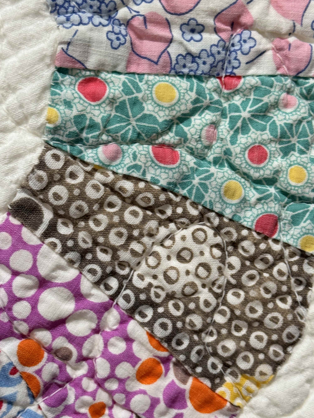 Vintage Quilt Dresden Plate