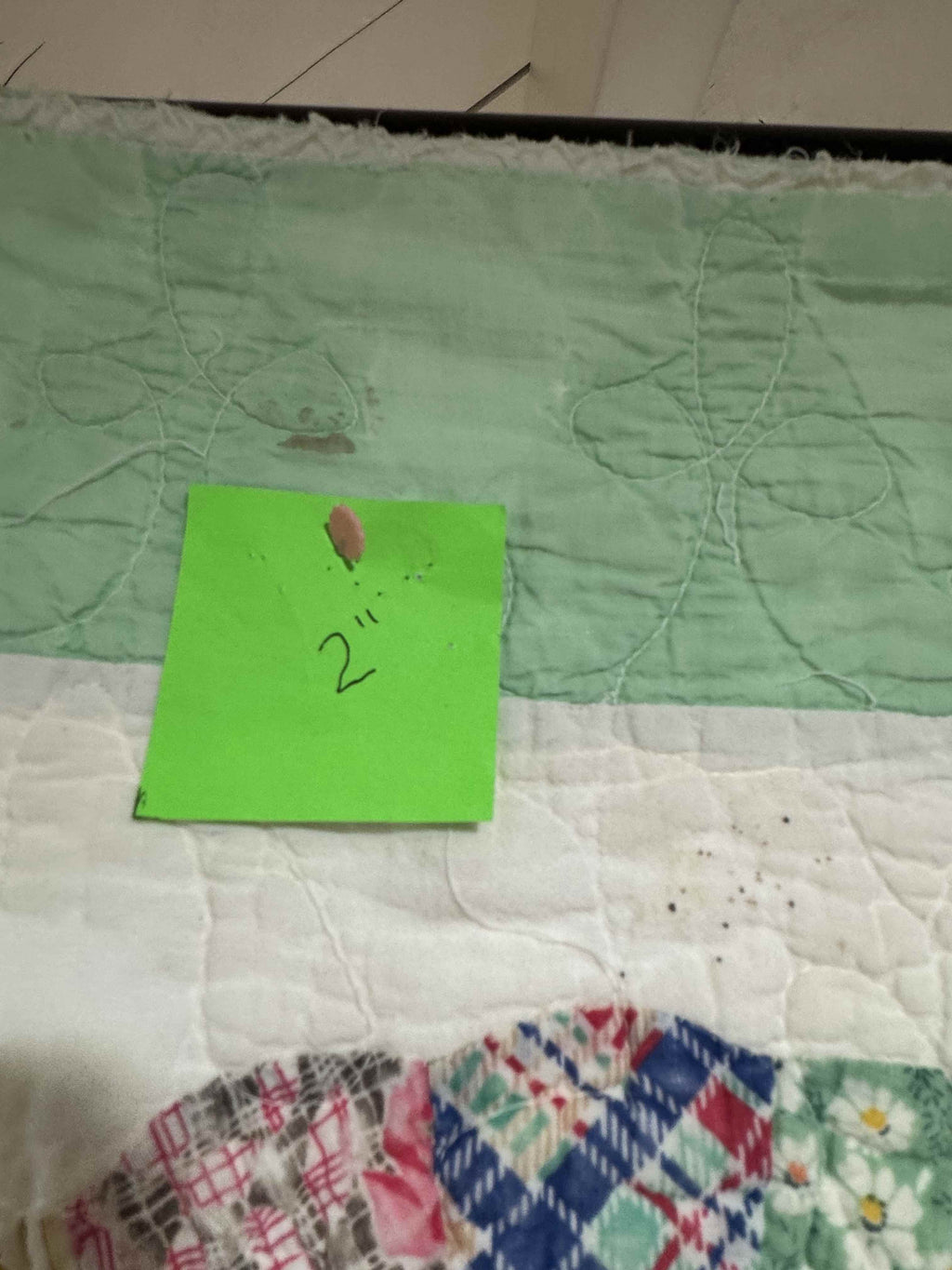 Vintage Quilt Dresden Plate