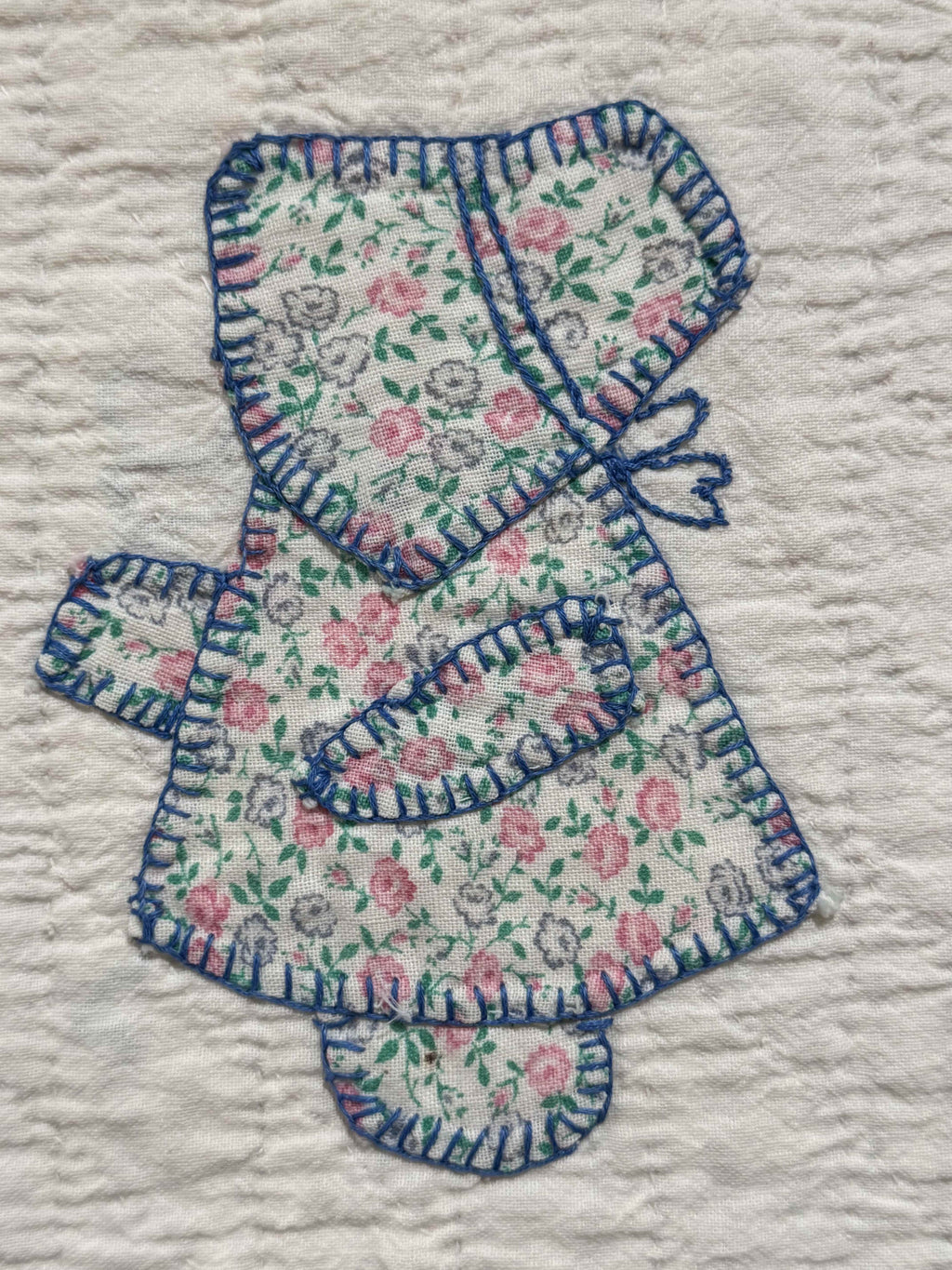 **SOLD Vintage Quilt Sunbonnet Sue Crib Size SOLD**