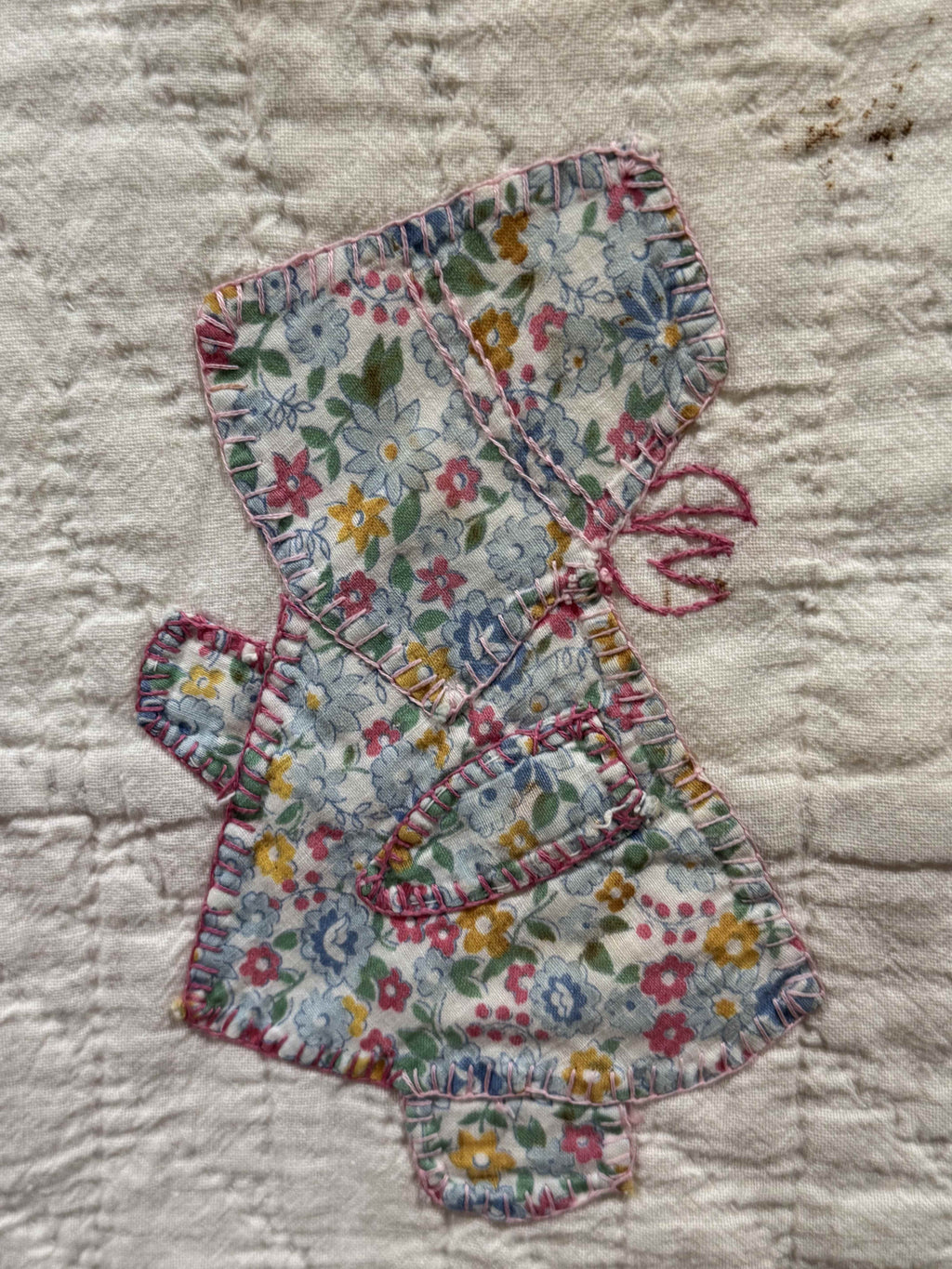 **SOLD Vintage Quilt Sunbonnet Sue Crib Size SOLD**