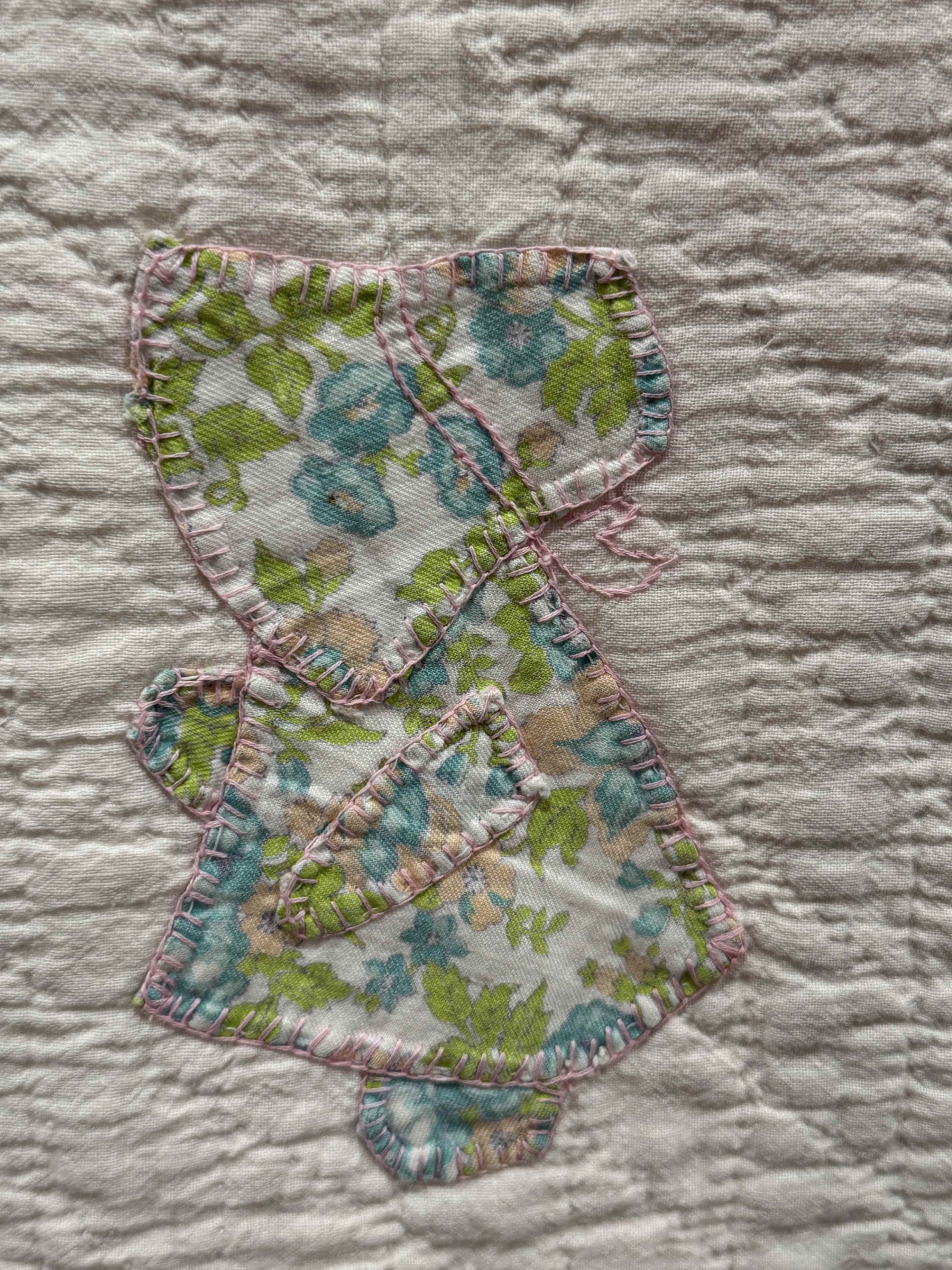 **SOLD Vintage Quilt Sunbonnet Sue Crib Size SOLD**