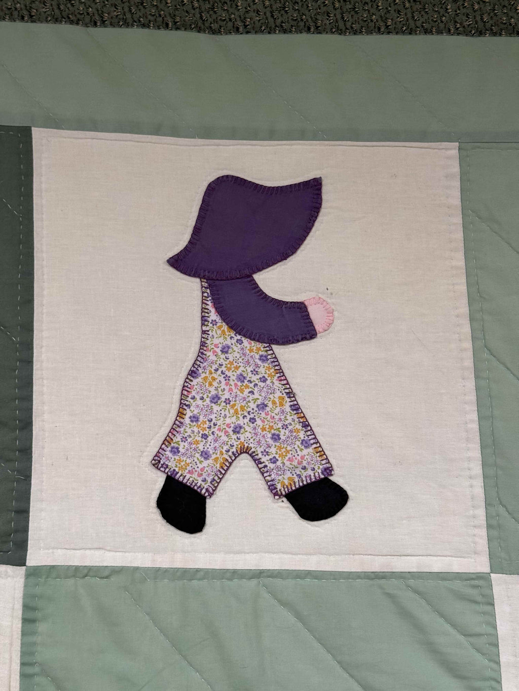 **SOLD  Vintage Quilt Sunbonnet Sue SOLD**