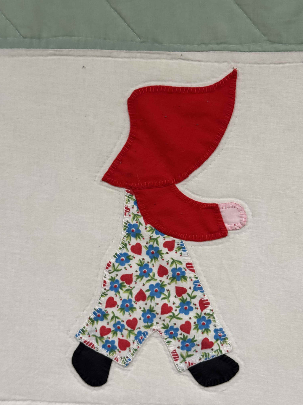 **SOLD  Vintage Quilt Sunbonnet Sue SOLD**