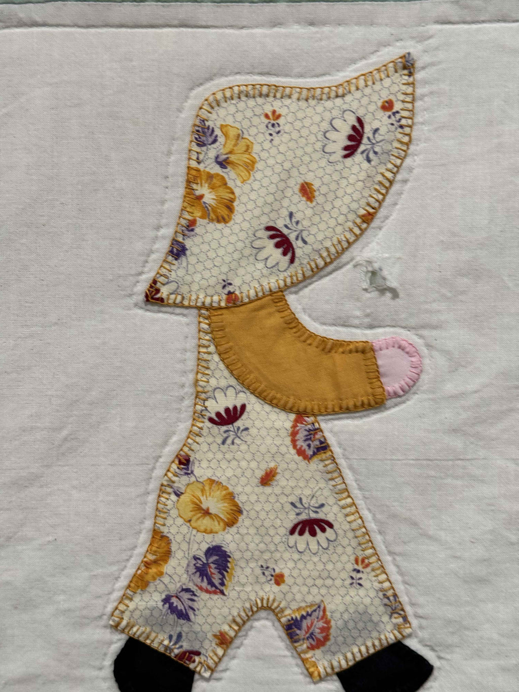 **SOLD  Vintage Quilt Sunbonnet Sue SOLD**