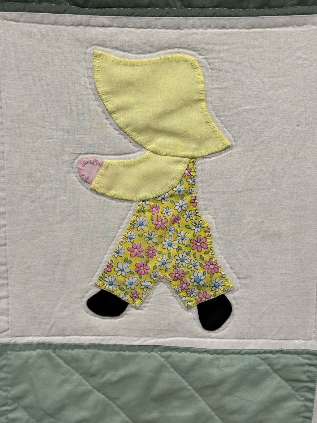 **SOLD  Vintage Quilt Sunbonnet Sue SOLD**