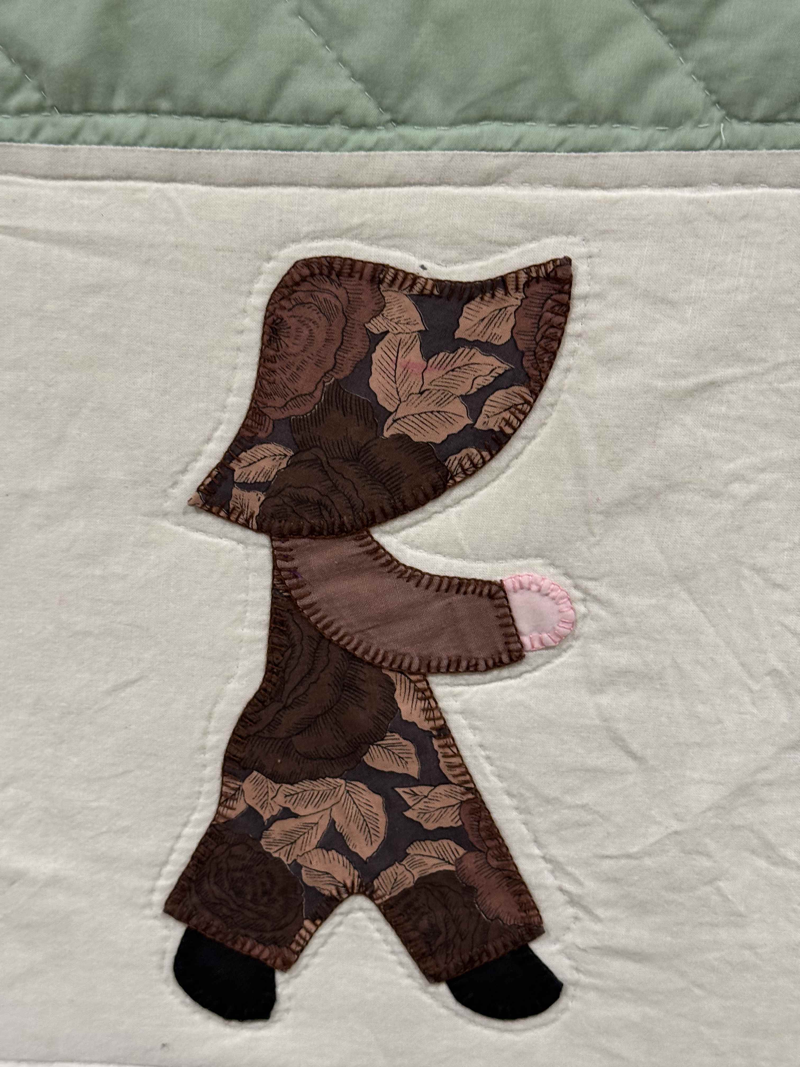 **SOLD  Vintage Quilt Sunbonnet Sue SOLD**