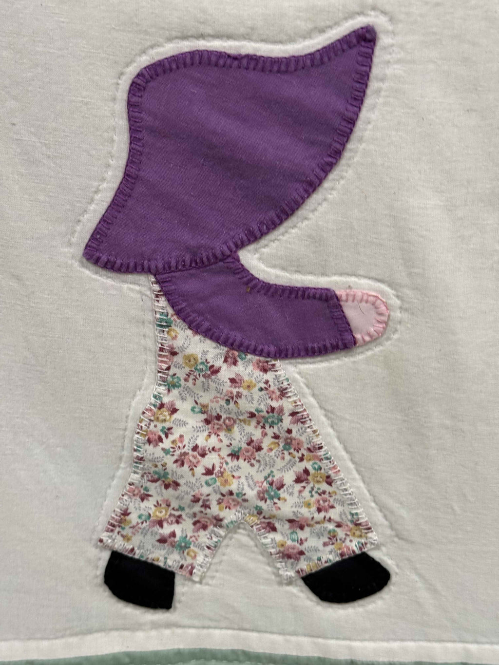 **SOLD  Vintage Quilt Sunbonnet Sue SOLD**