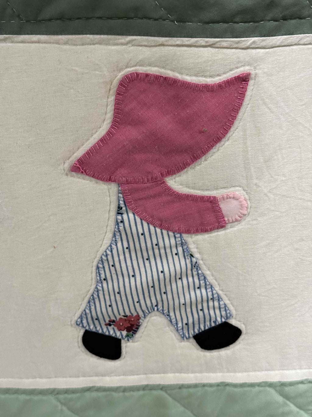**SOLD  Vintage Quilt Sunbonnet Sue SOLD**