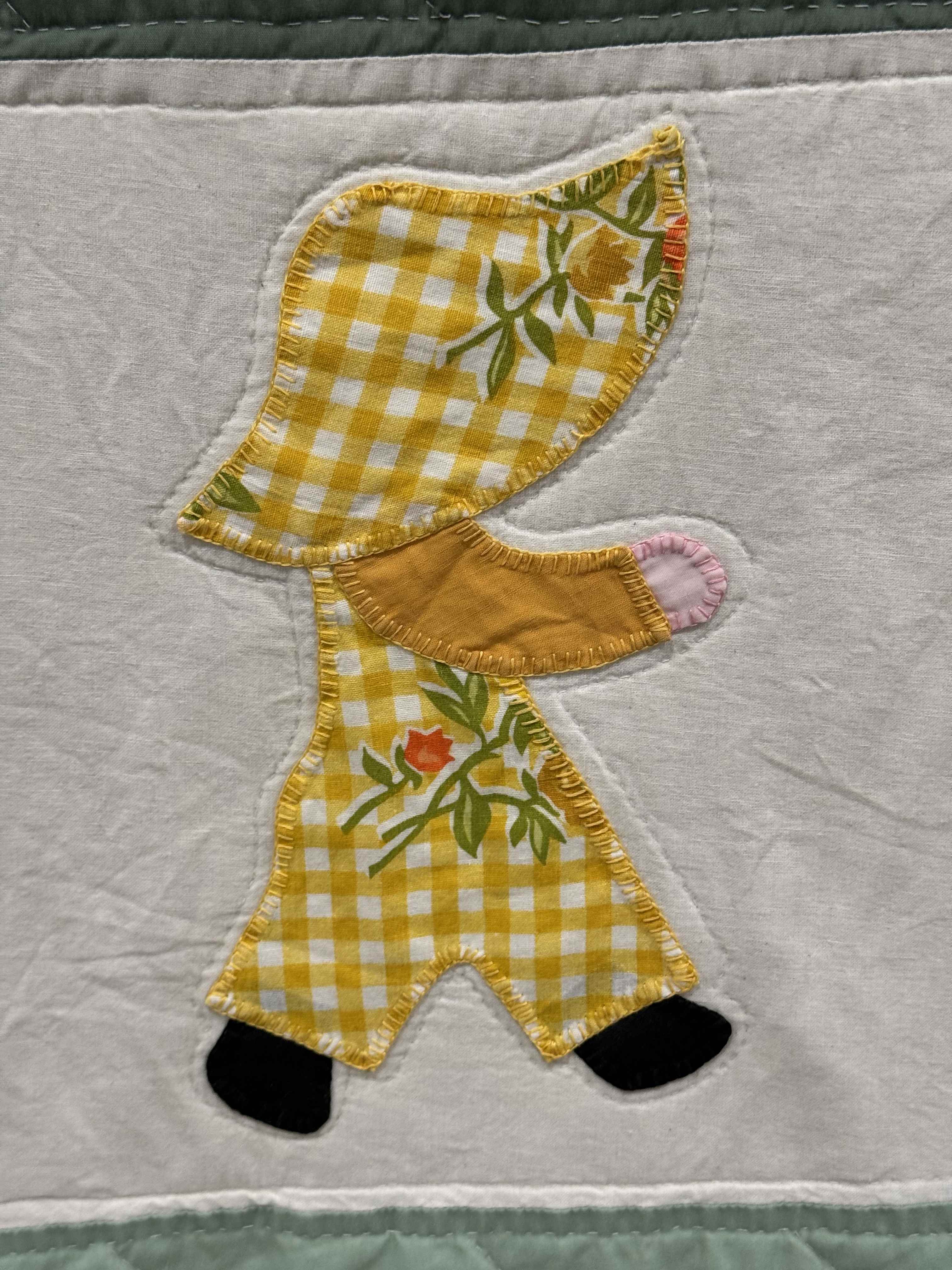 **SOLD  Vintage Quilt Sunbonnet Sue SOLD**
