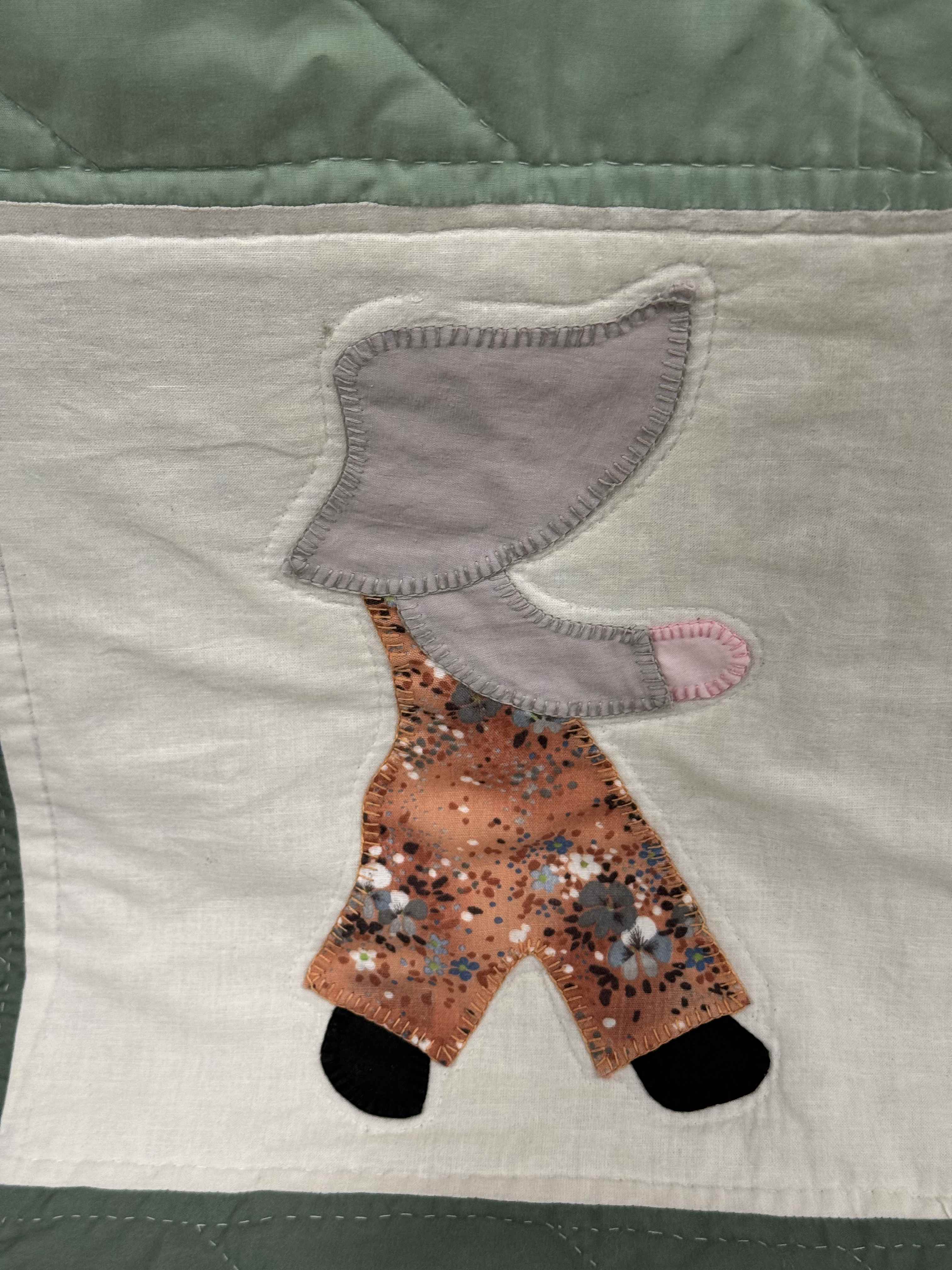 **SOLD  Vintage Quilt Sunbonnet Sue SOLD**