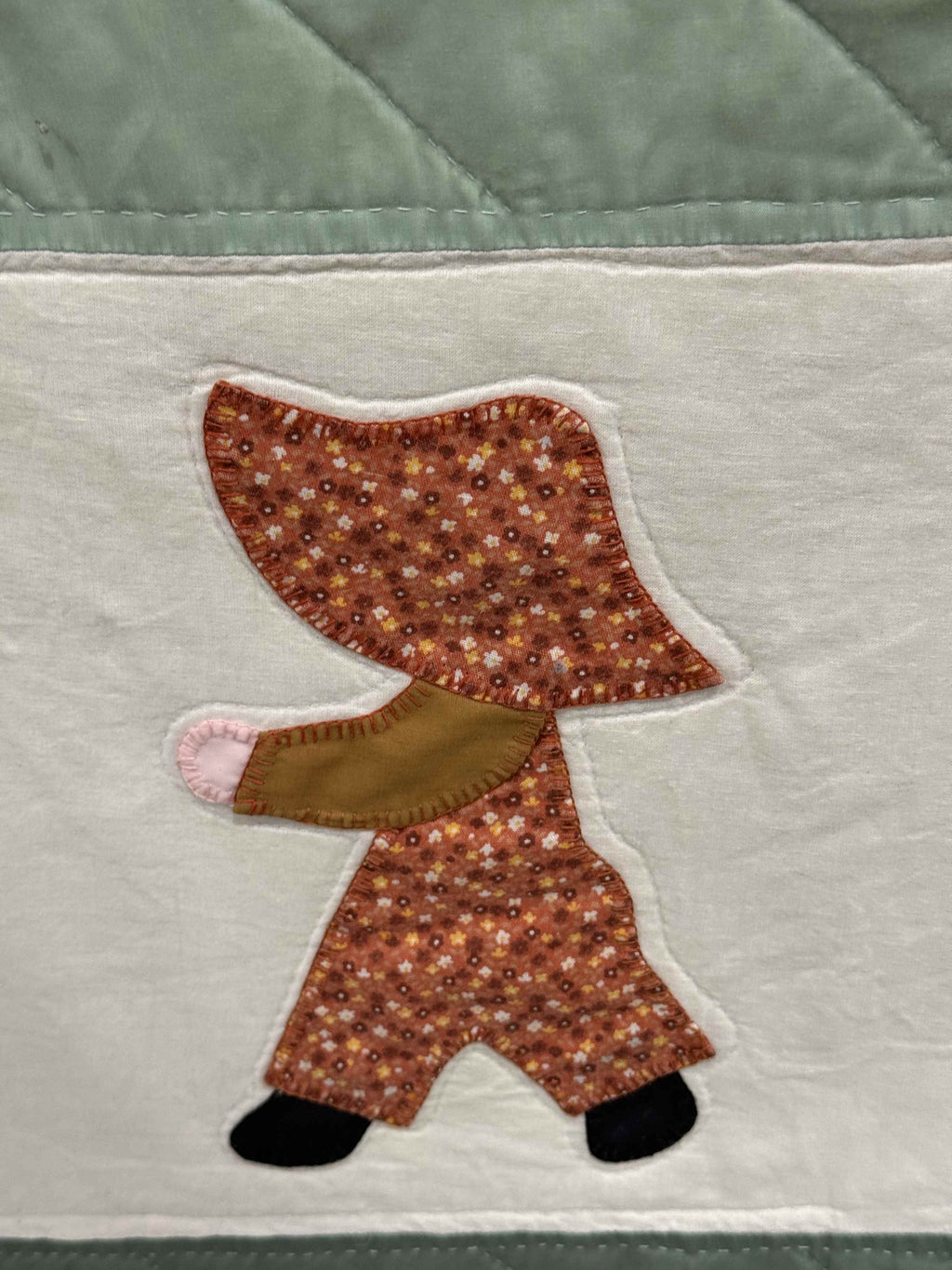 **SOLD  Vintage Quilt Sunbonnet Sue SOLD**