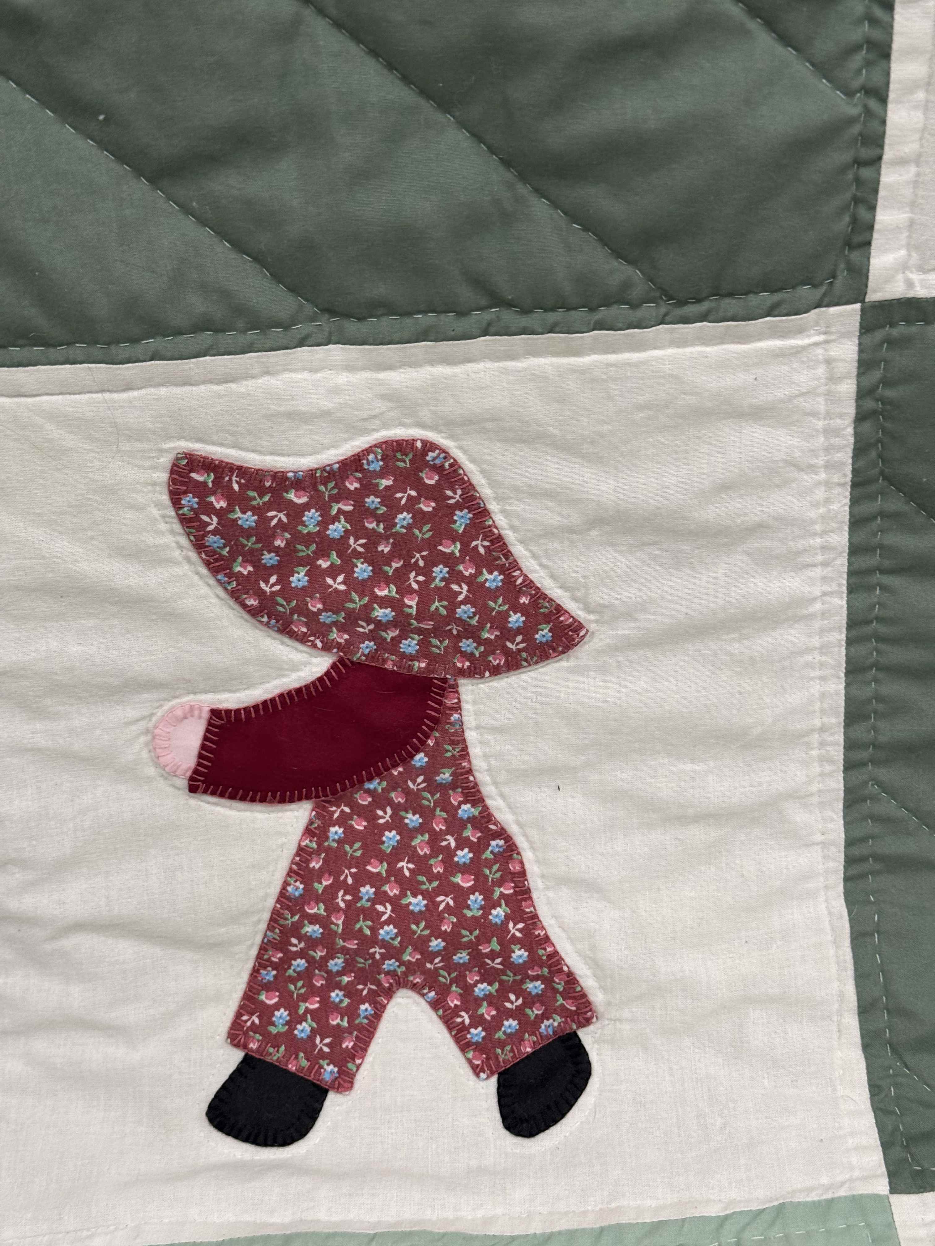 **SOLD  Vintage Quilt Sunbonnet Sue SOLD**