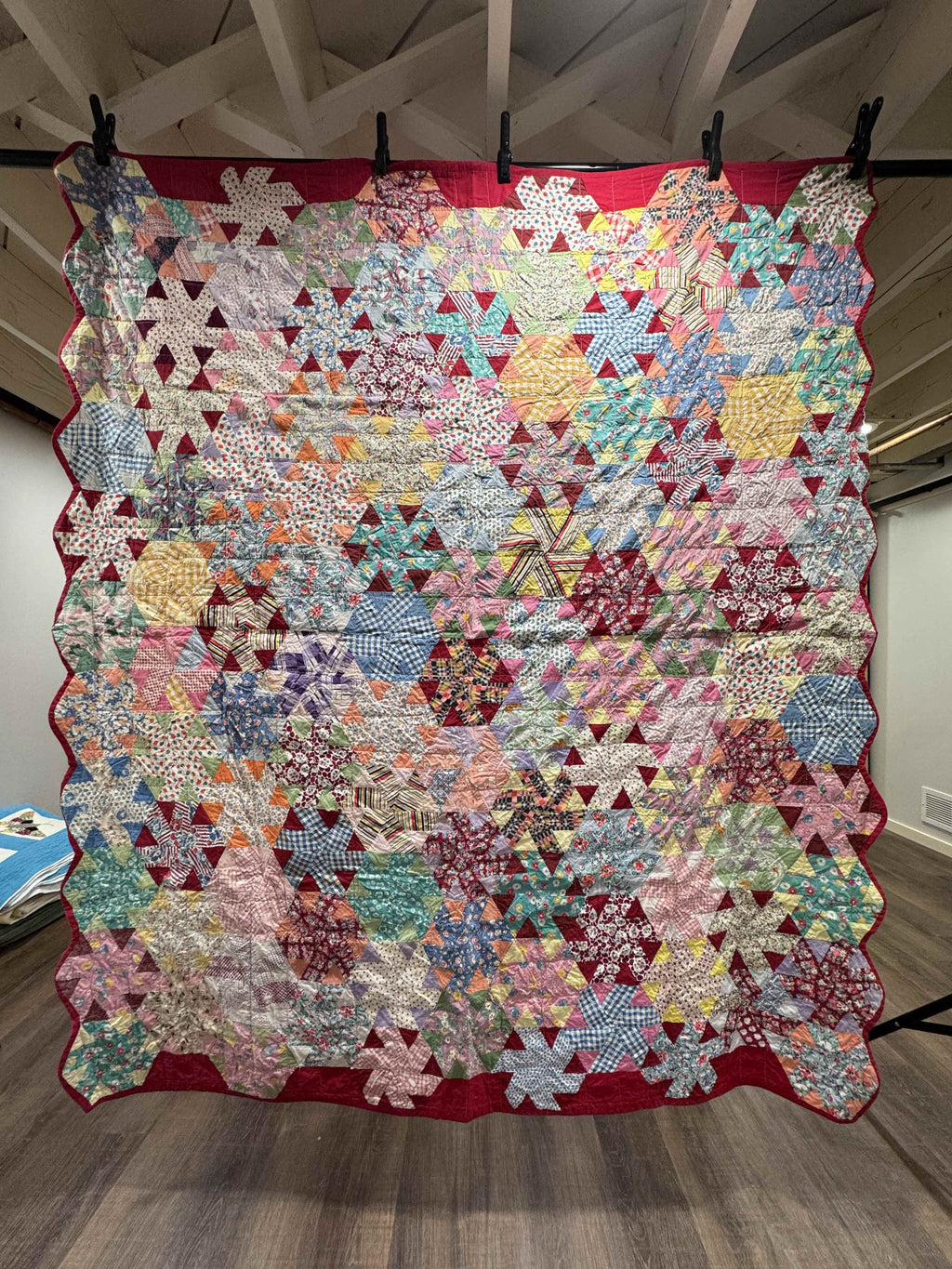 Vintage Quilt Whirling Hexagon