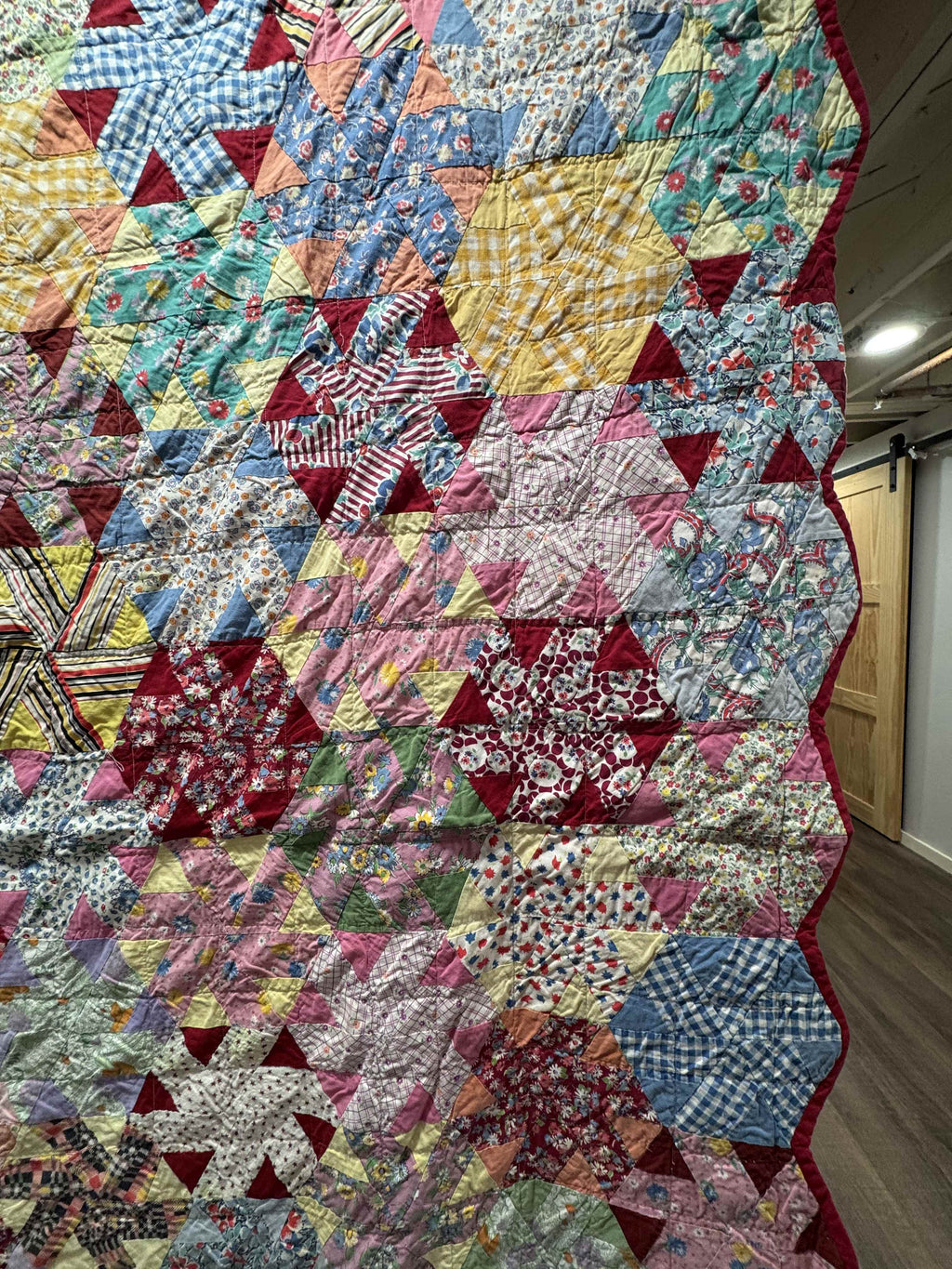 Vintage Quilt Whirling Hexagon