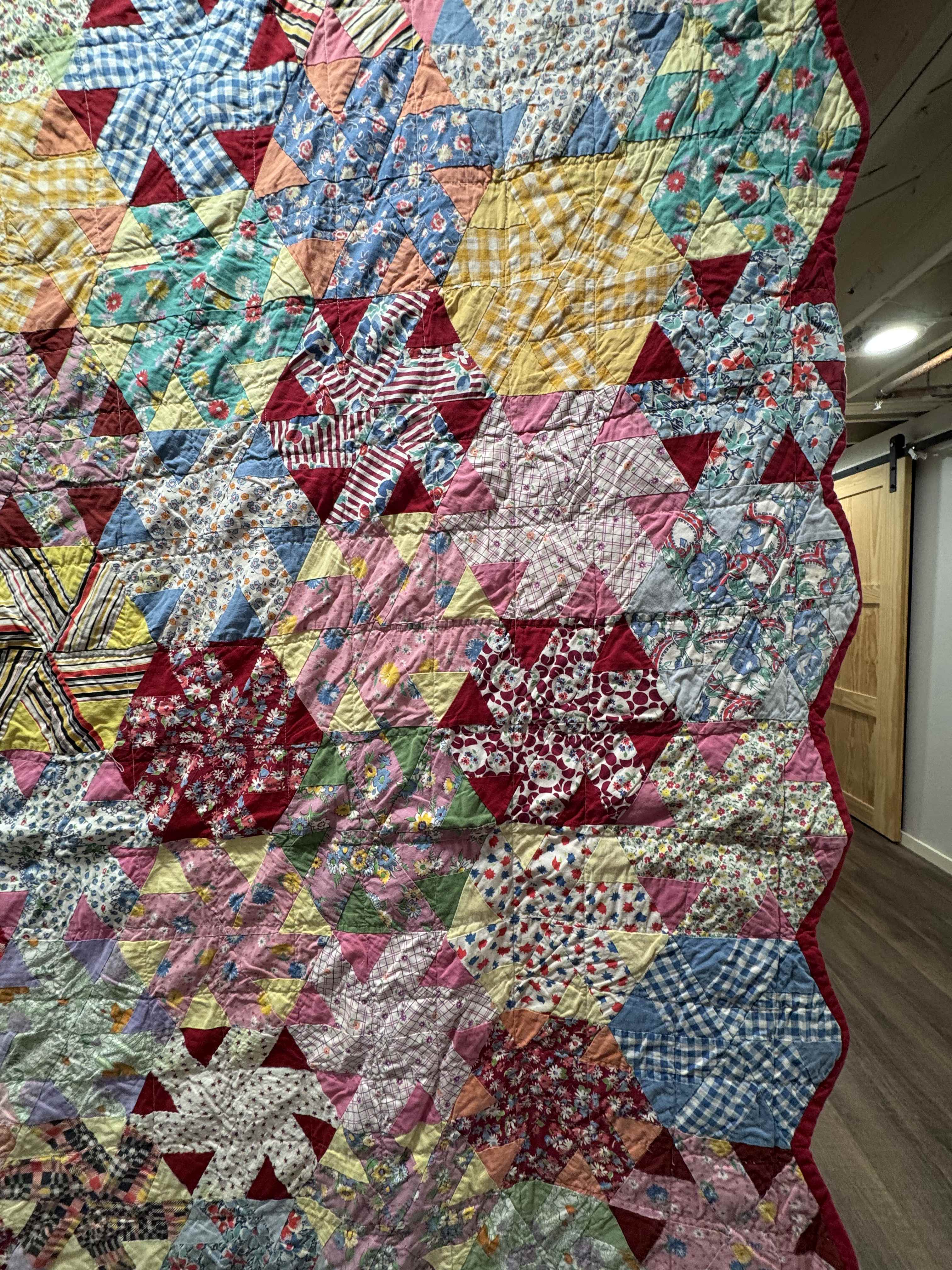 Vintage Quilt Whirling Hexagon