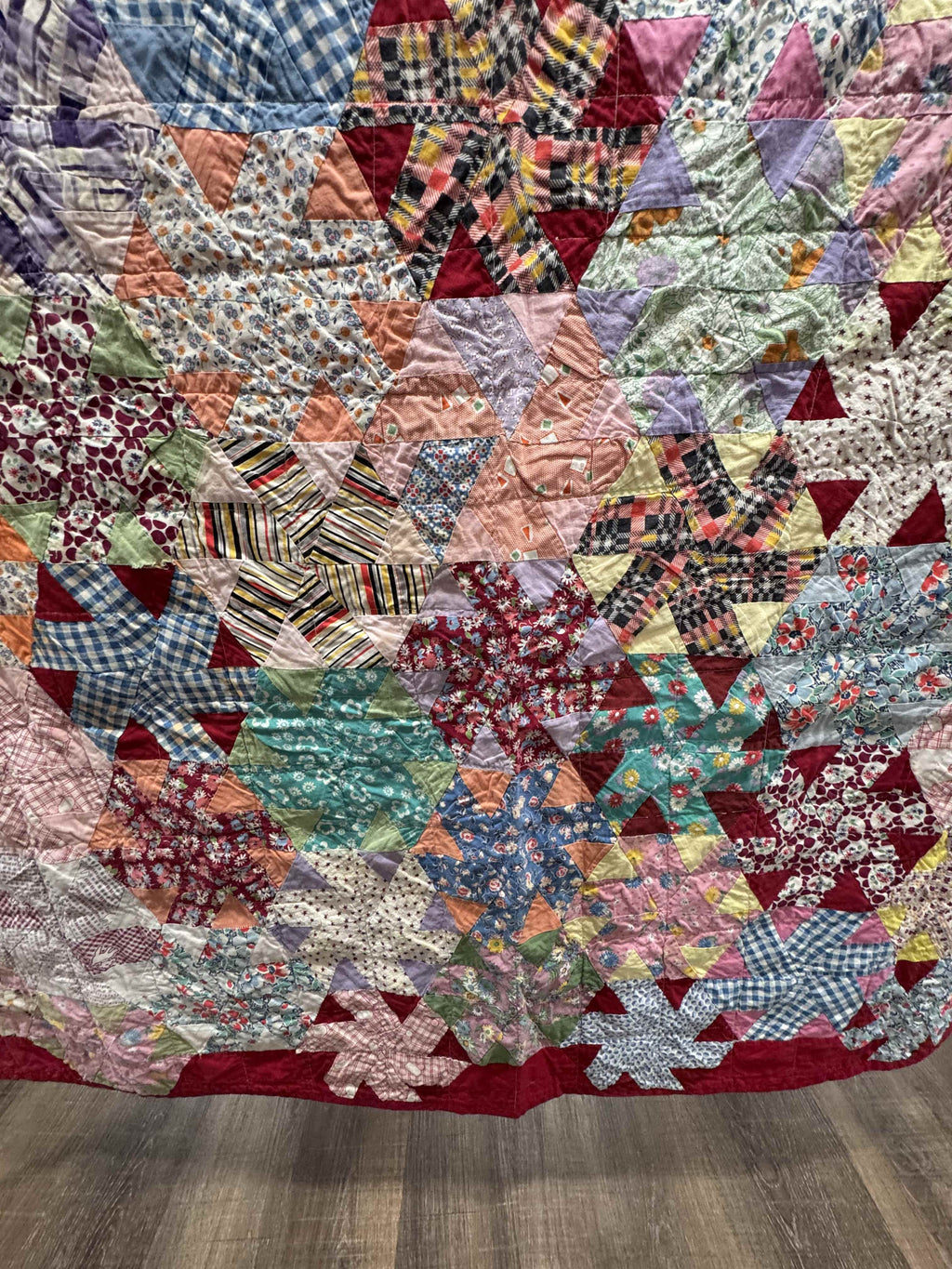 Vintage Quilt Whirling Hexagon