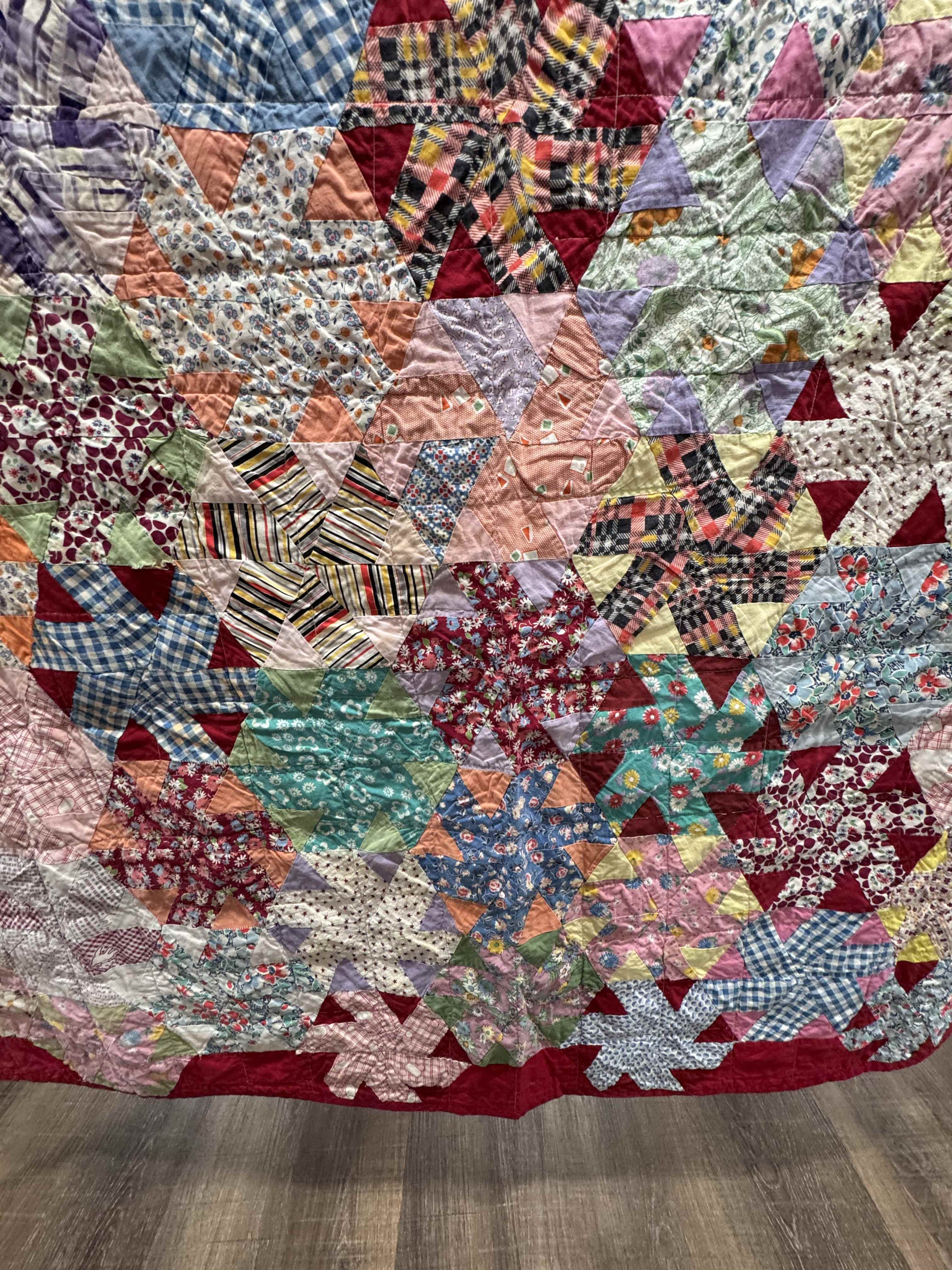 Vintage Quilt Whirling Hexagon
