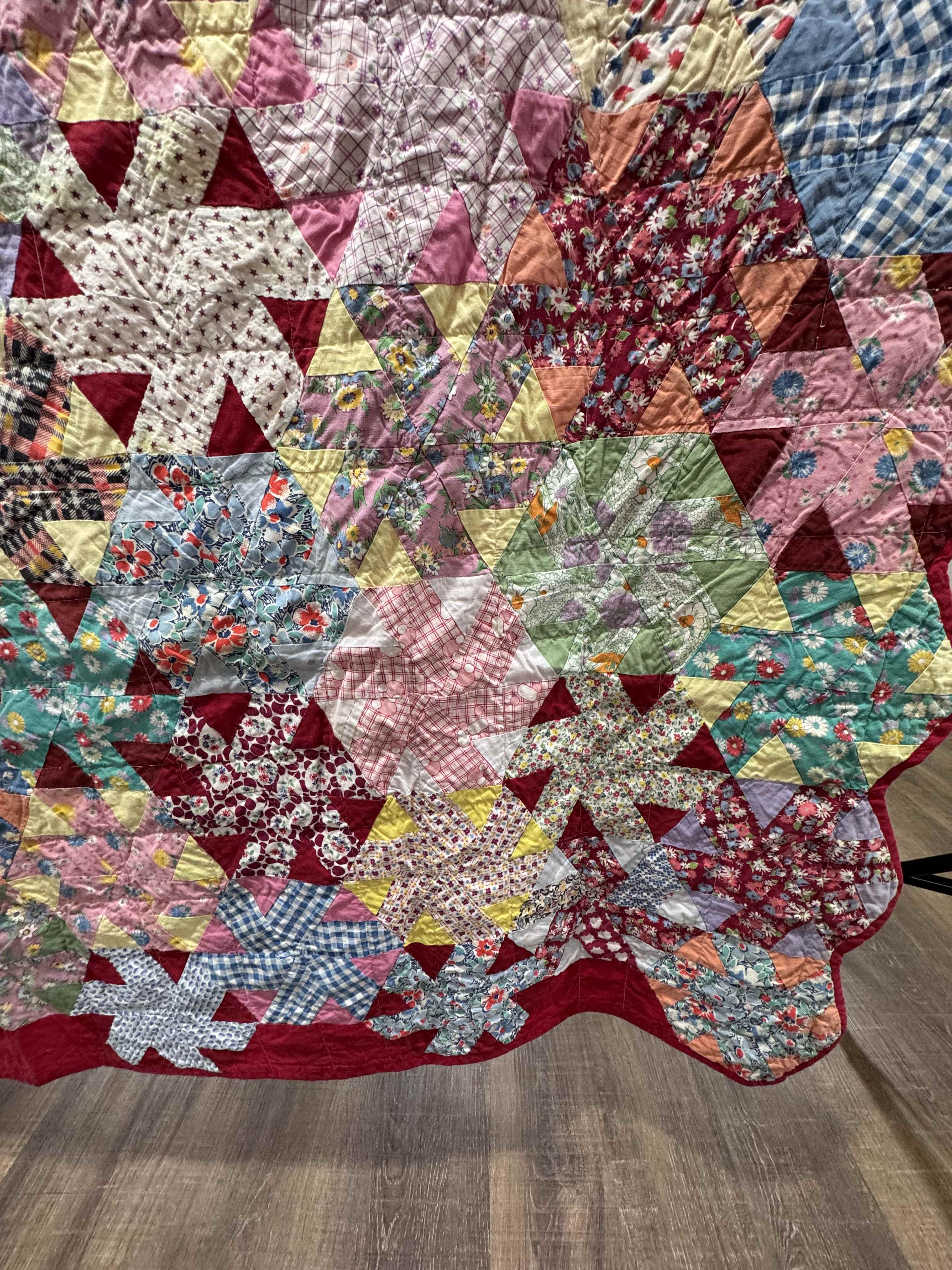 Vintage Quilt Whirling Hexagon