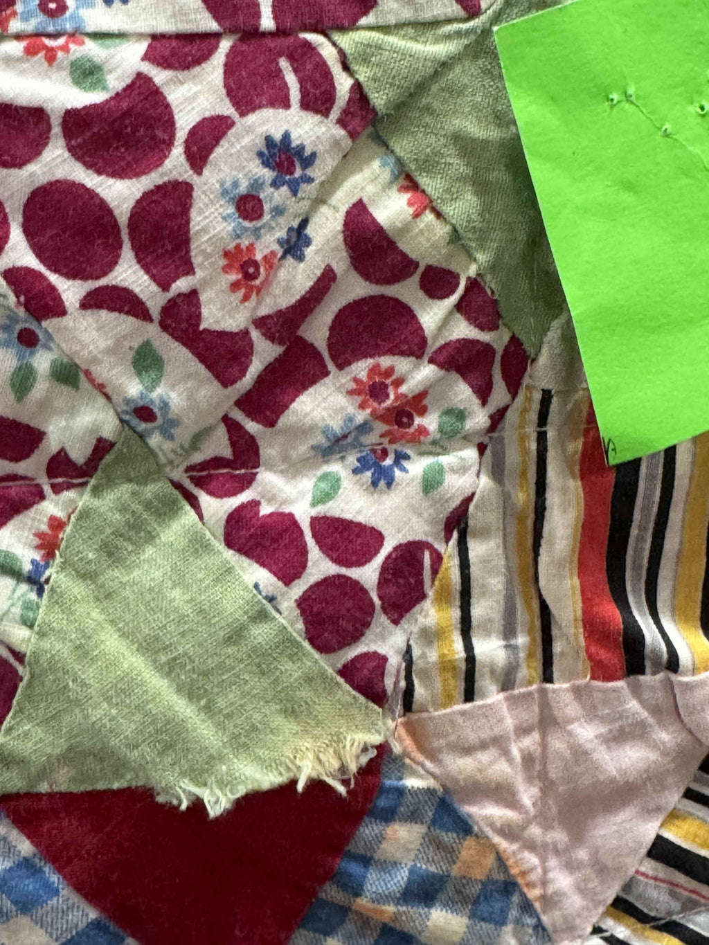 Vintage Quilt Whirling Hexagon