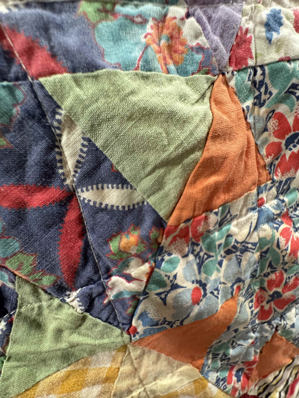 Vintage Quilt Whirling Hexagon