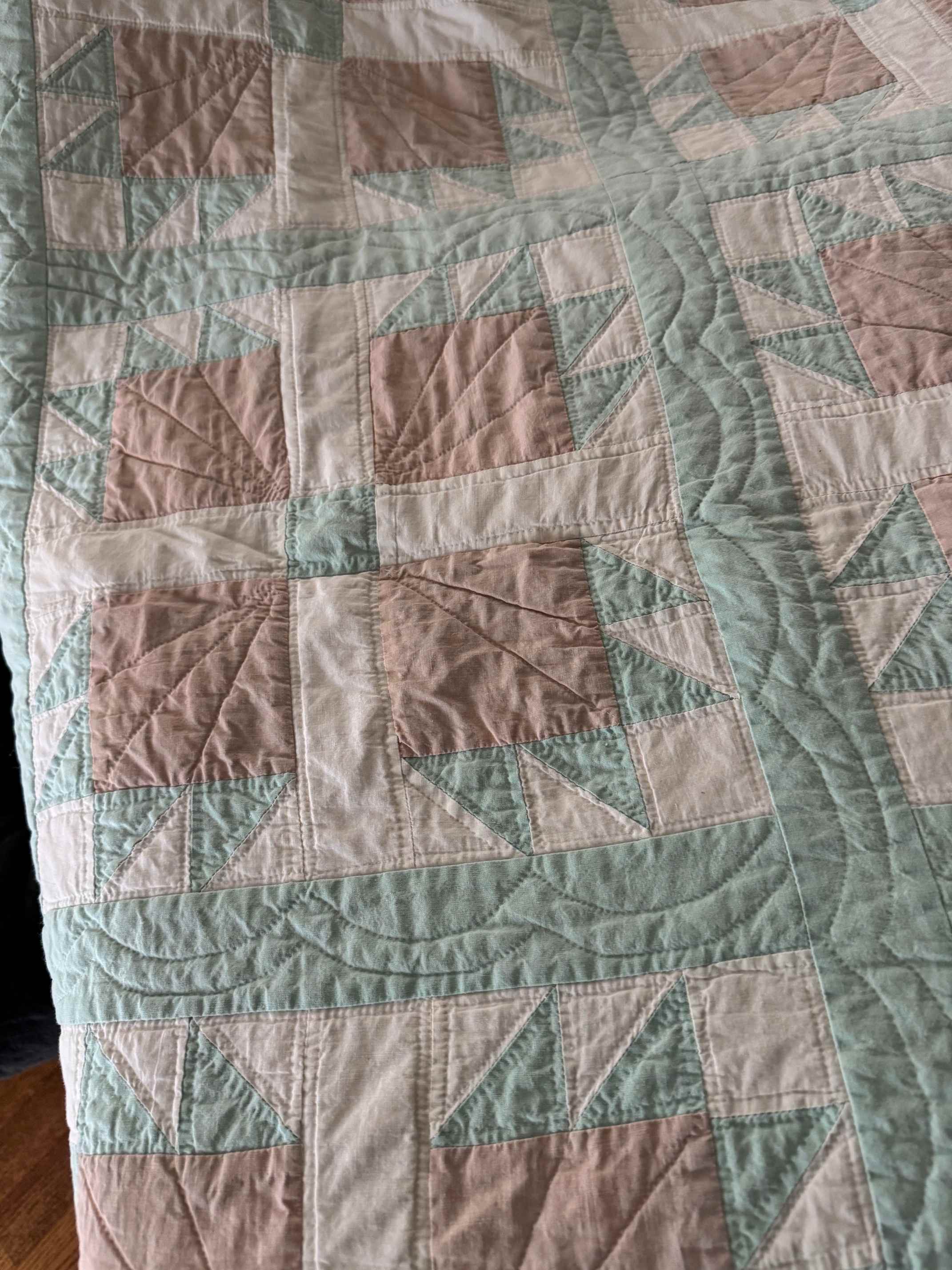 Vintage Trip Bear's Paw Quilt