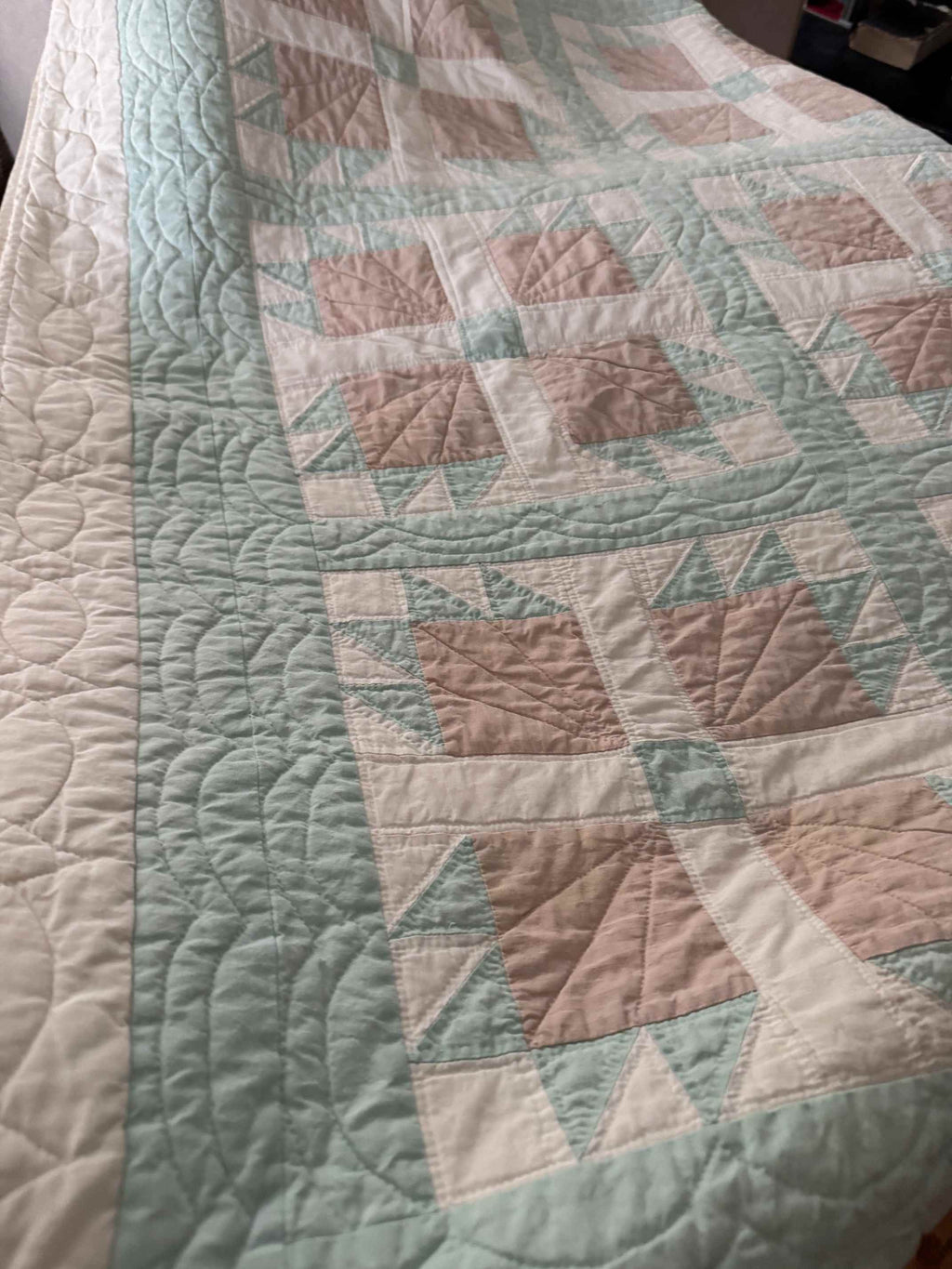 Vintage Trip Bear's Paw Quilt