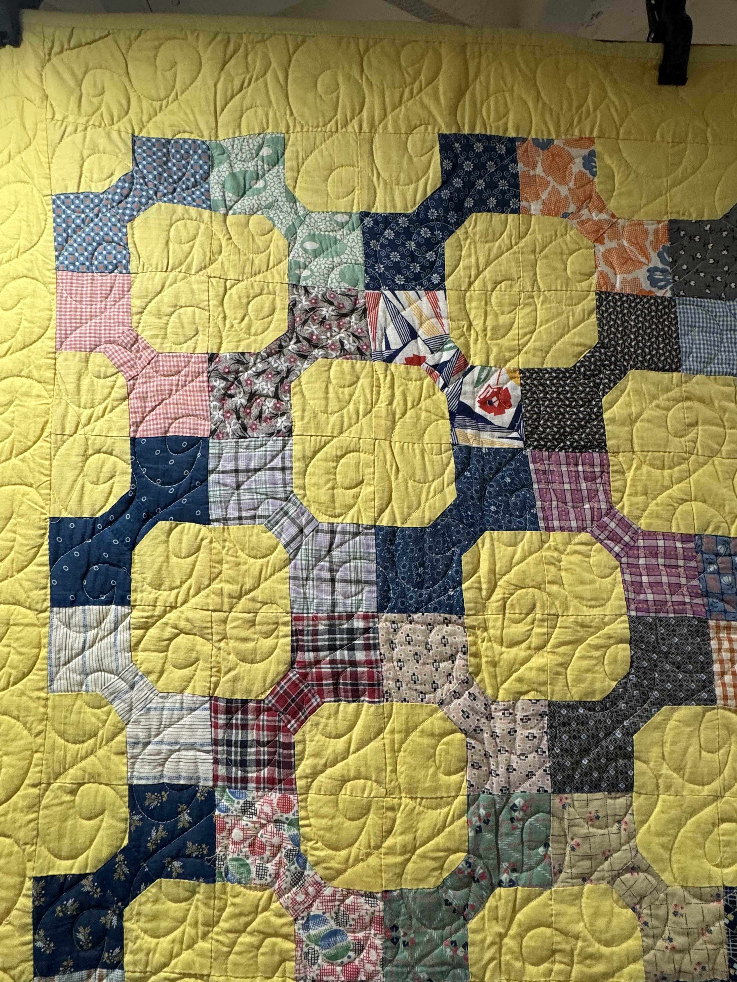 Vintage Quilt Three Dimensional Bowtie