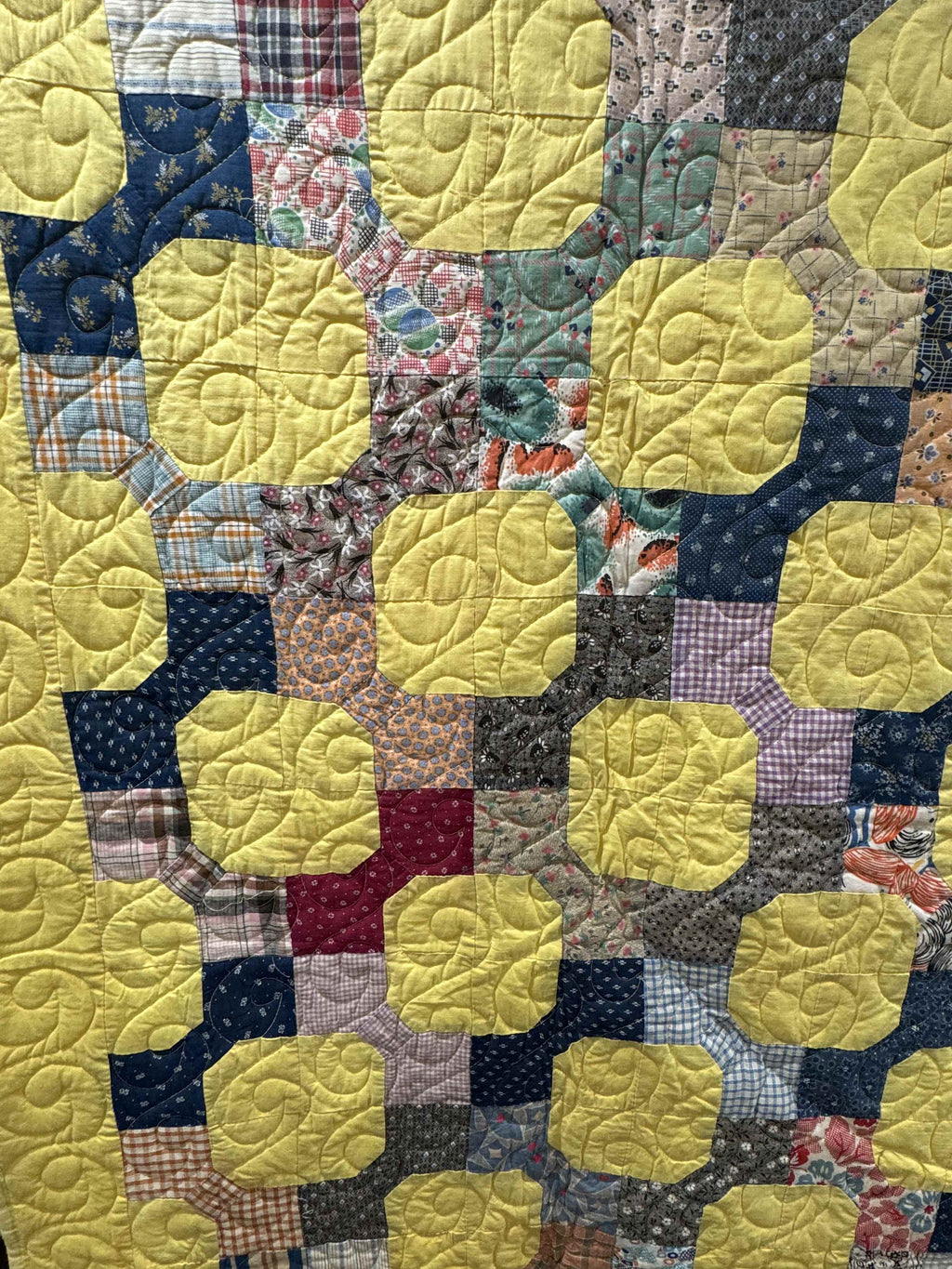 Vintage Quilt Three Dimensional Bowtie