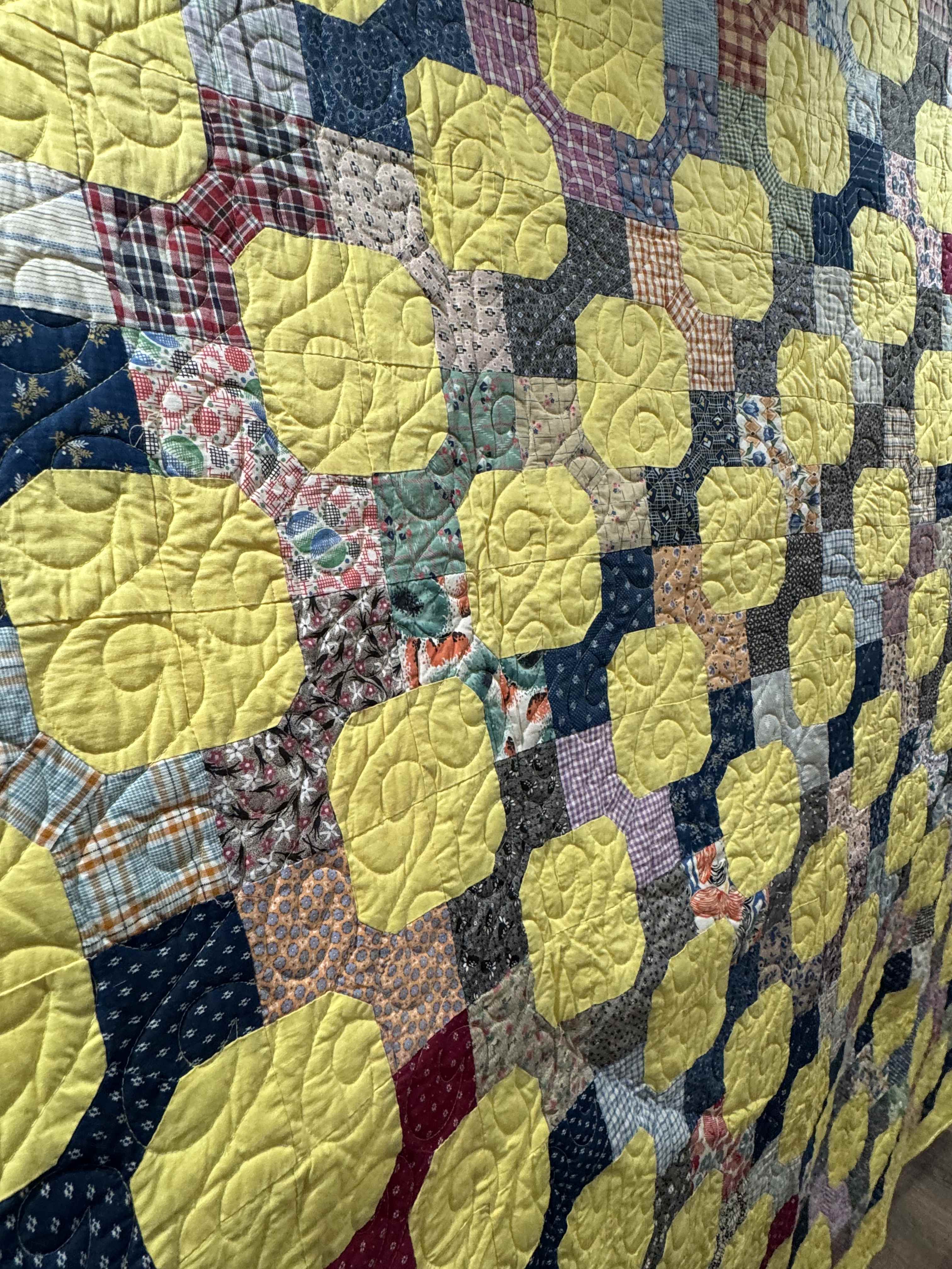 Vintage Quilt Three Dimensional Bowtie