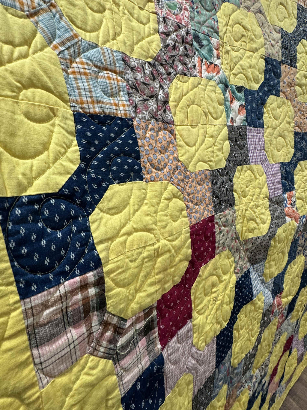 Vintage Quilt Three Dimensional Bowtie