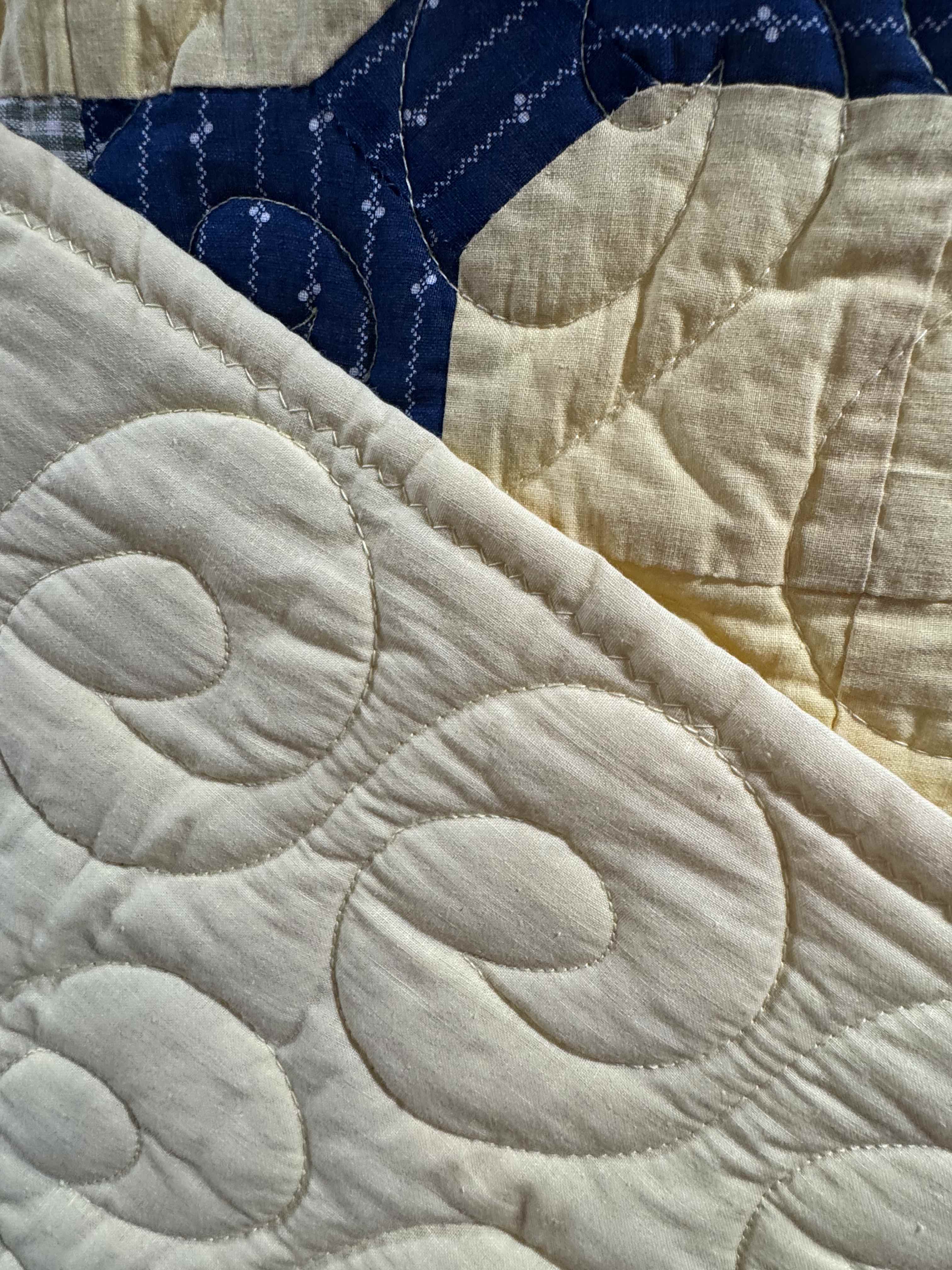 Vintage Quilt Three Dimensional Bowtie