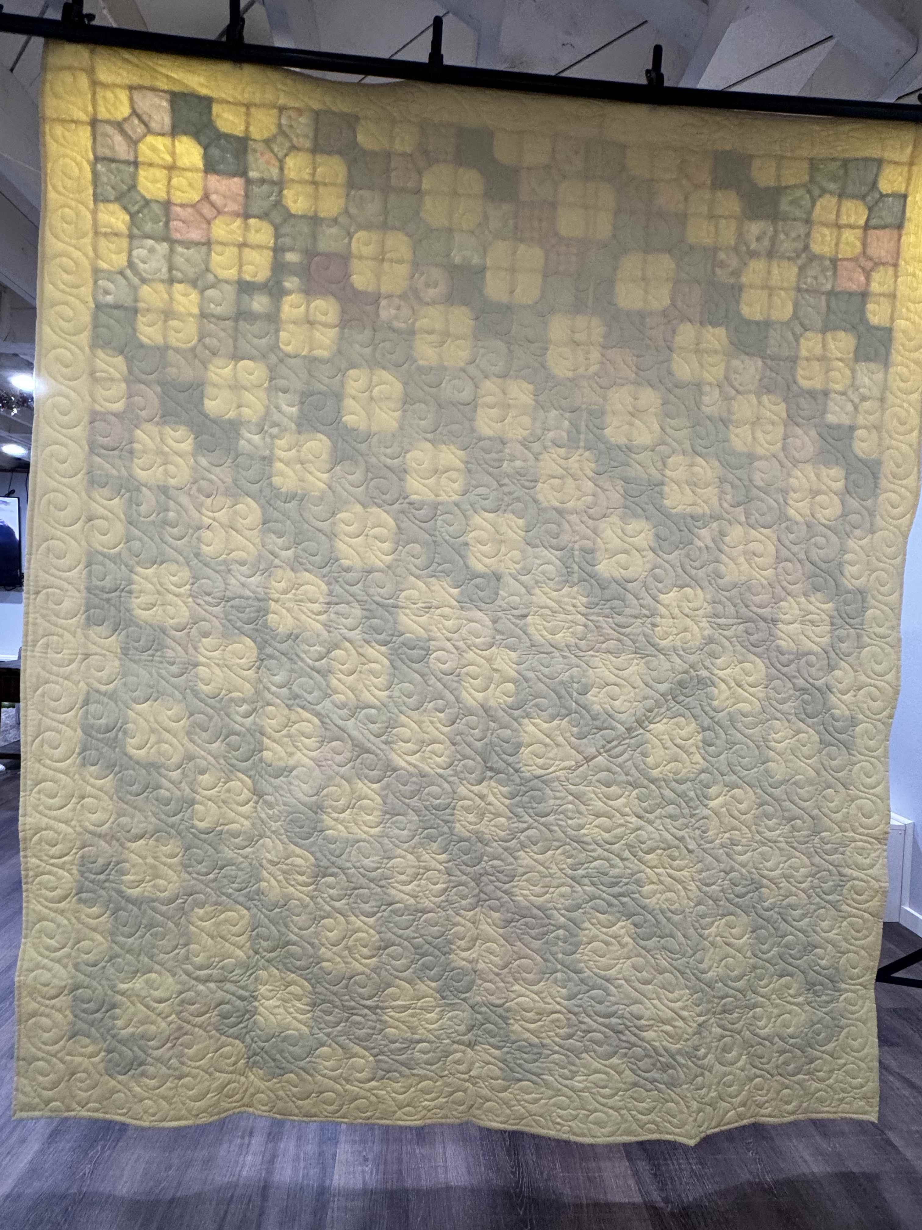 Vintage Quilt Three Dimensional Bowtie