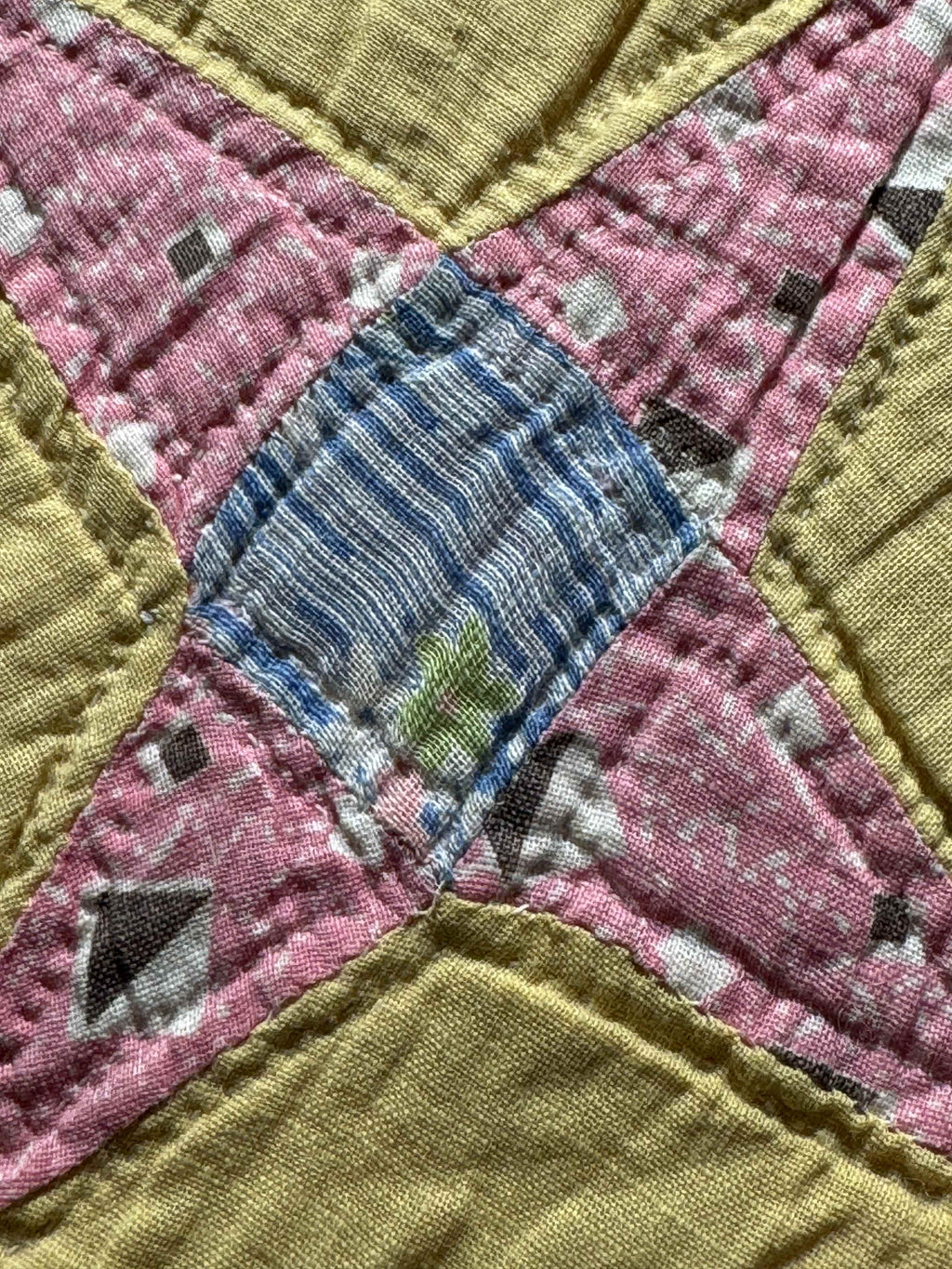 Vintage Quilt Star and Diamond