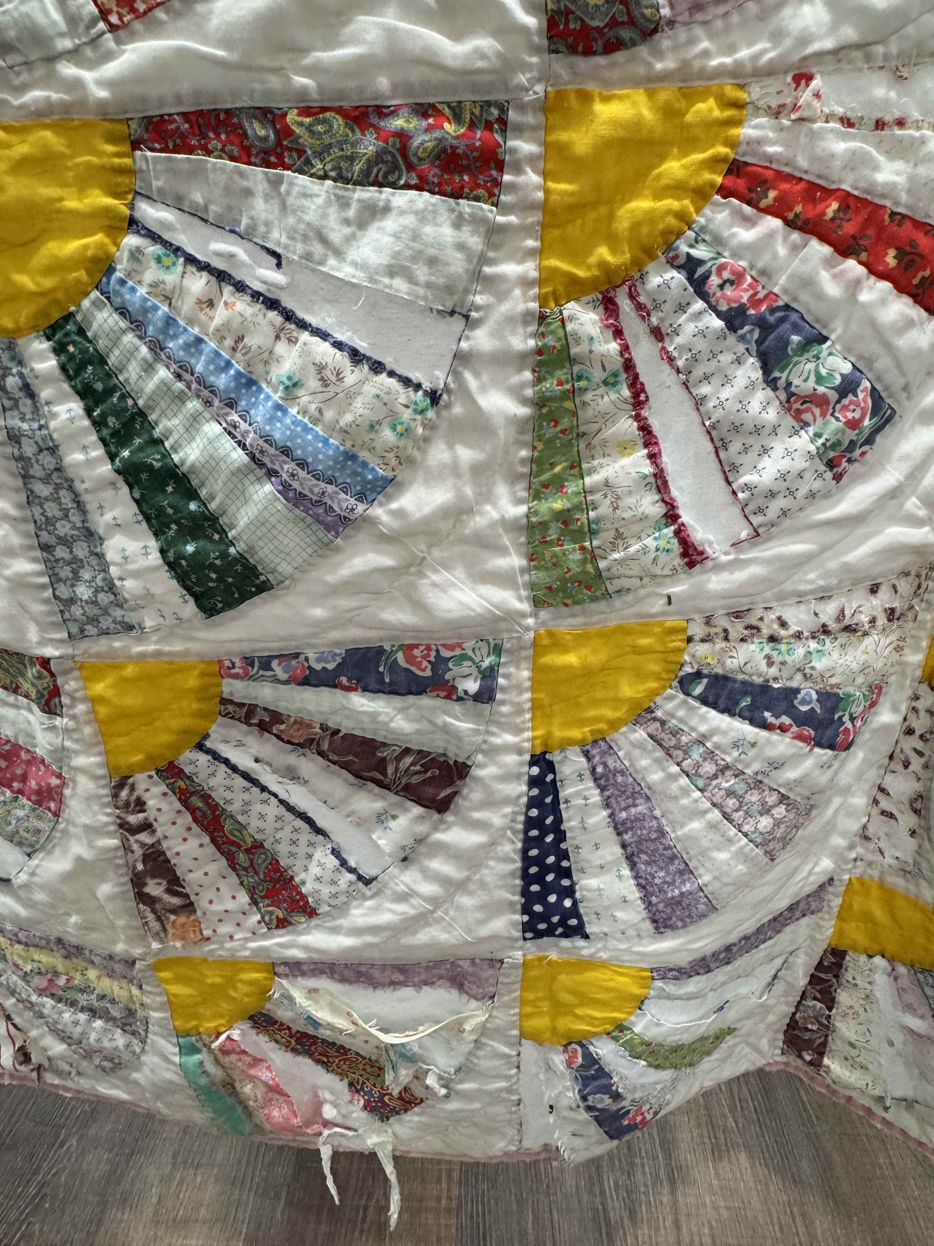Vintage Quilt Grandmother's Fan