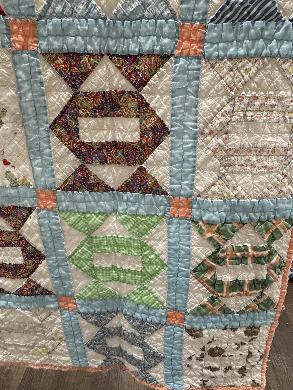 Vintage Quilt Broken Path Variation