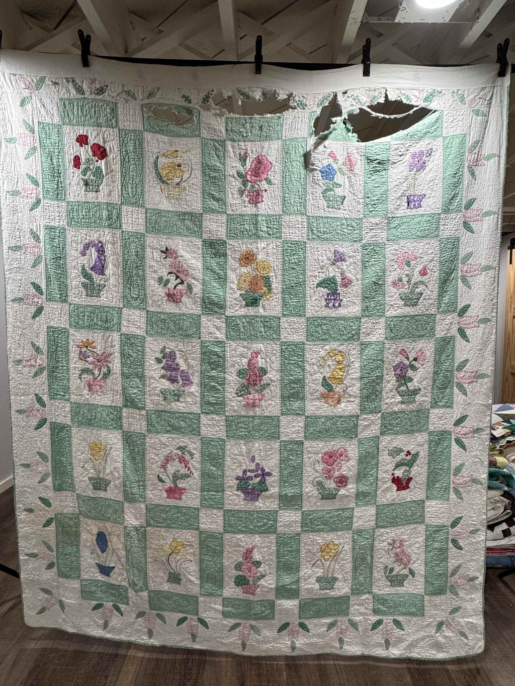 Vintage Quilt Flower Pot Applique