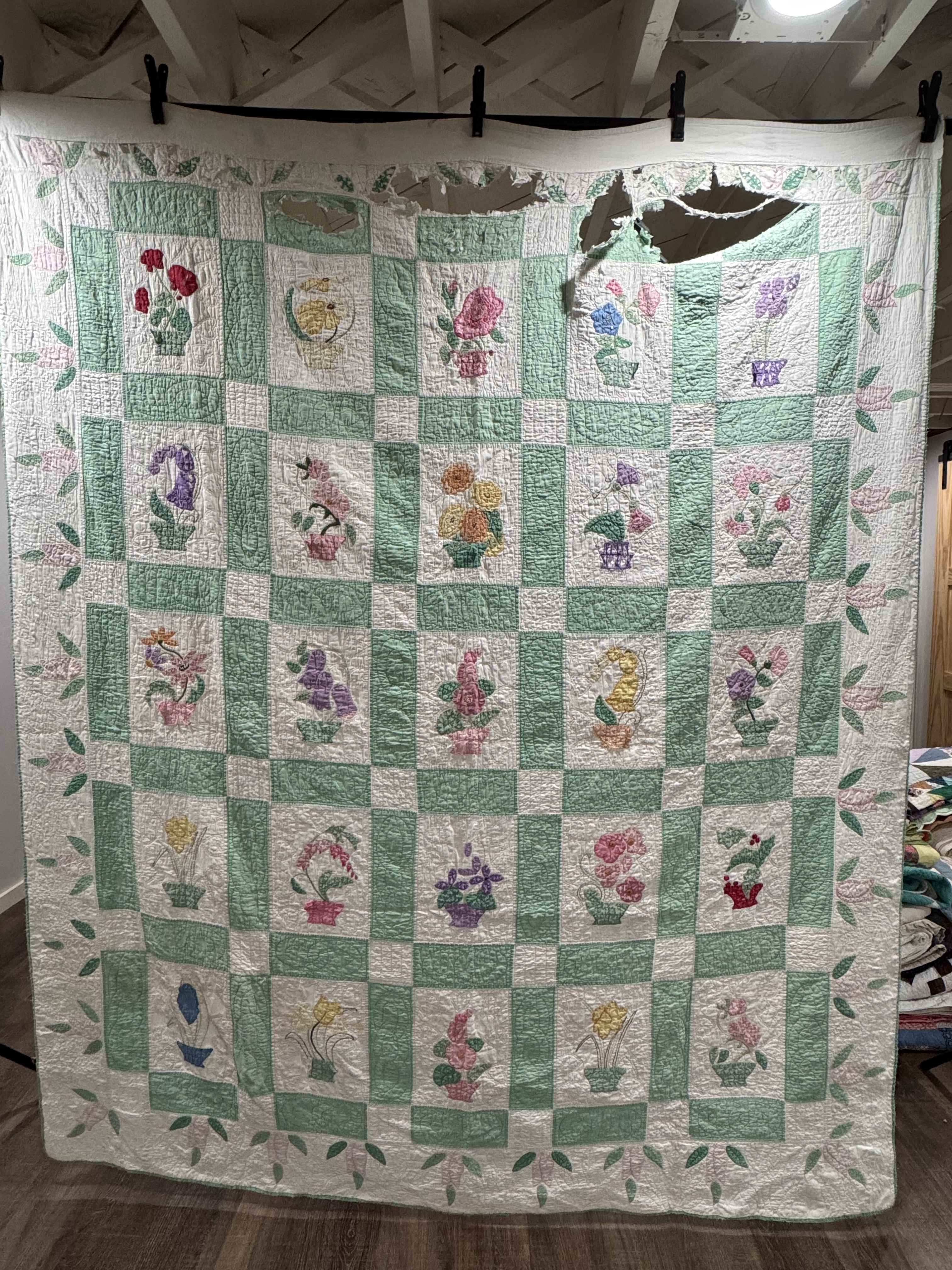 Vintage Quilt Flower Pot Applique