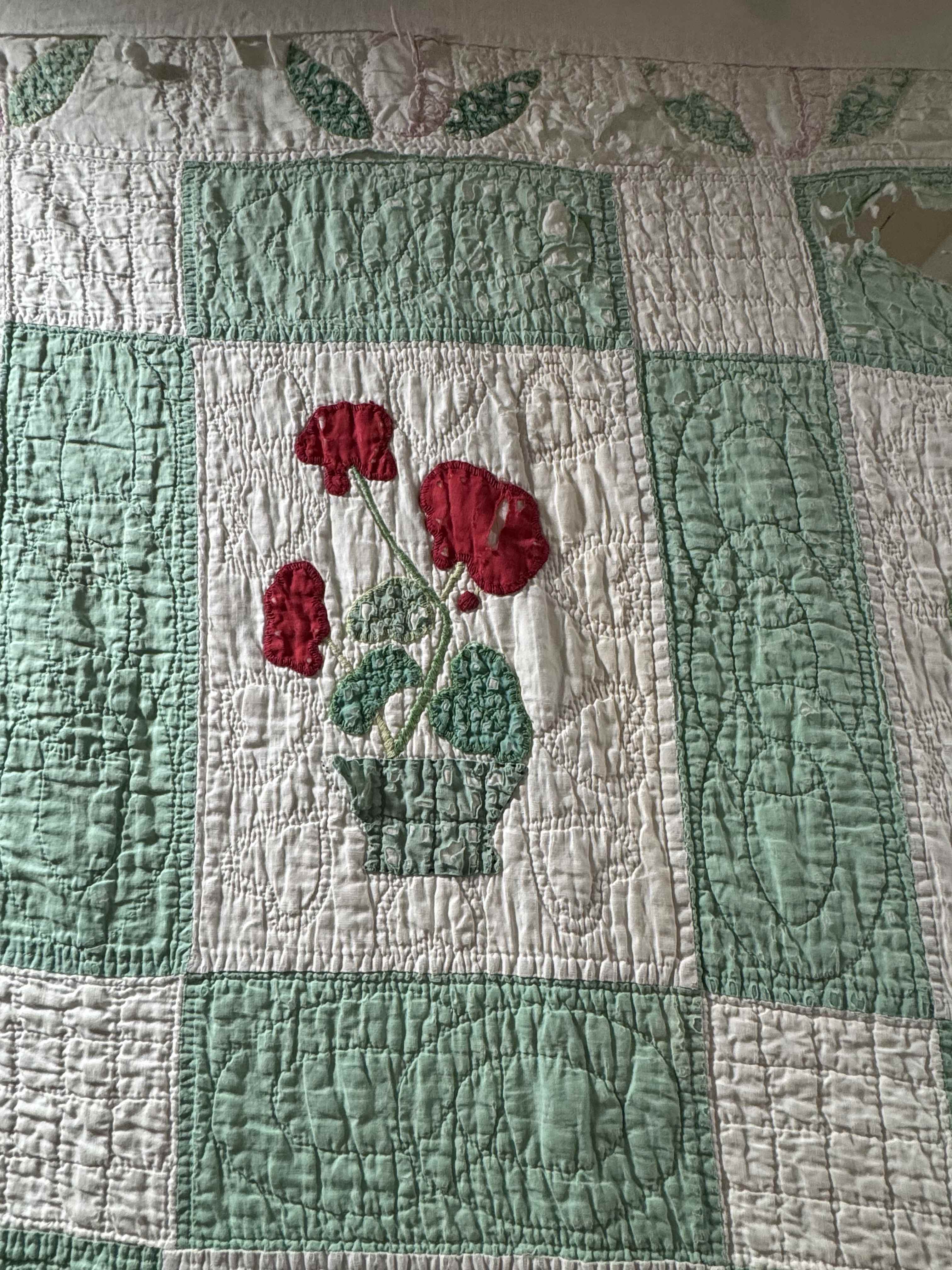 Vintage Quilt Flower Pot Applique