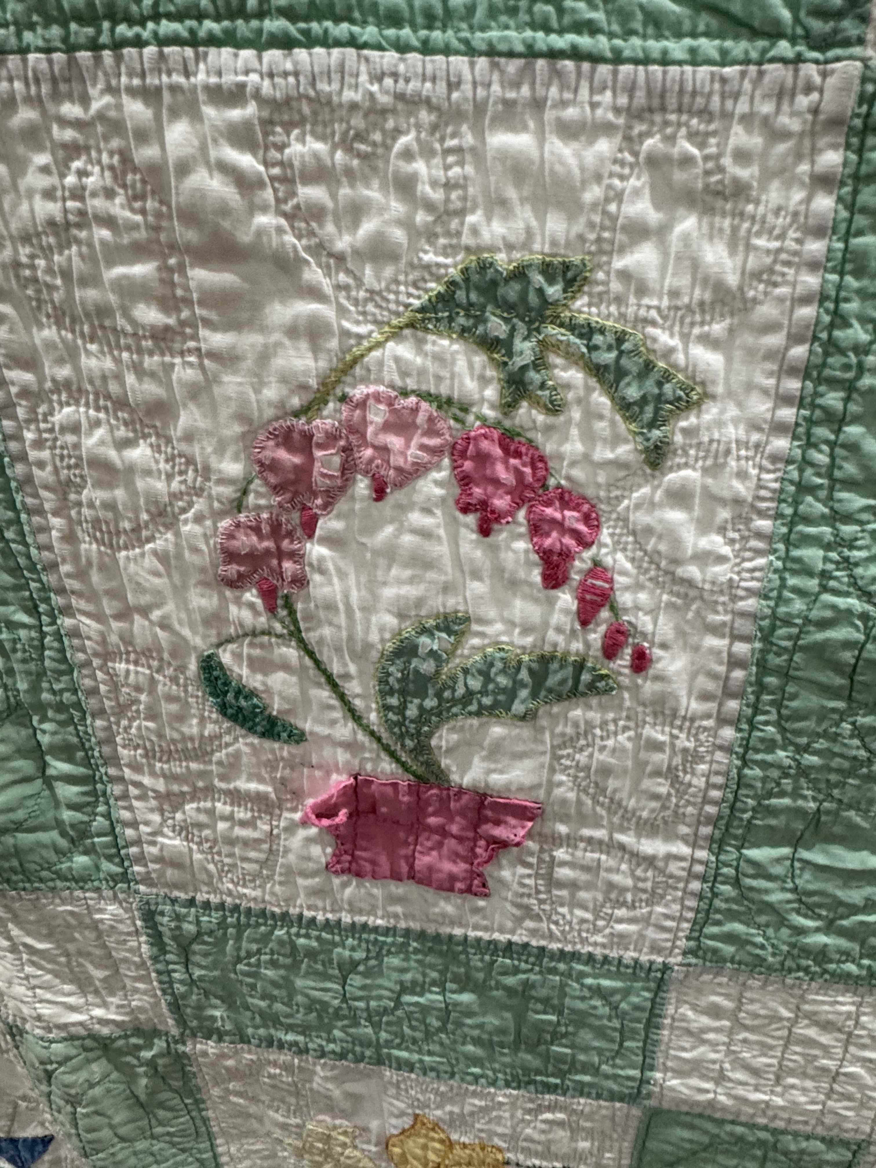 Vintage Quilt Flower Pot Applique