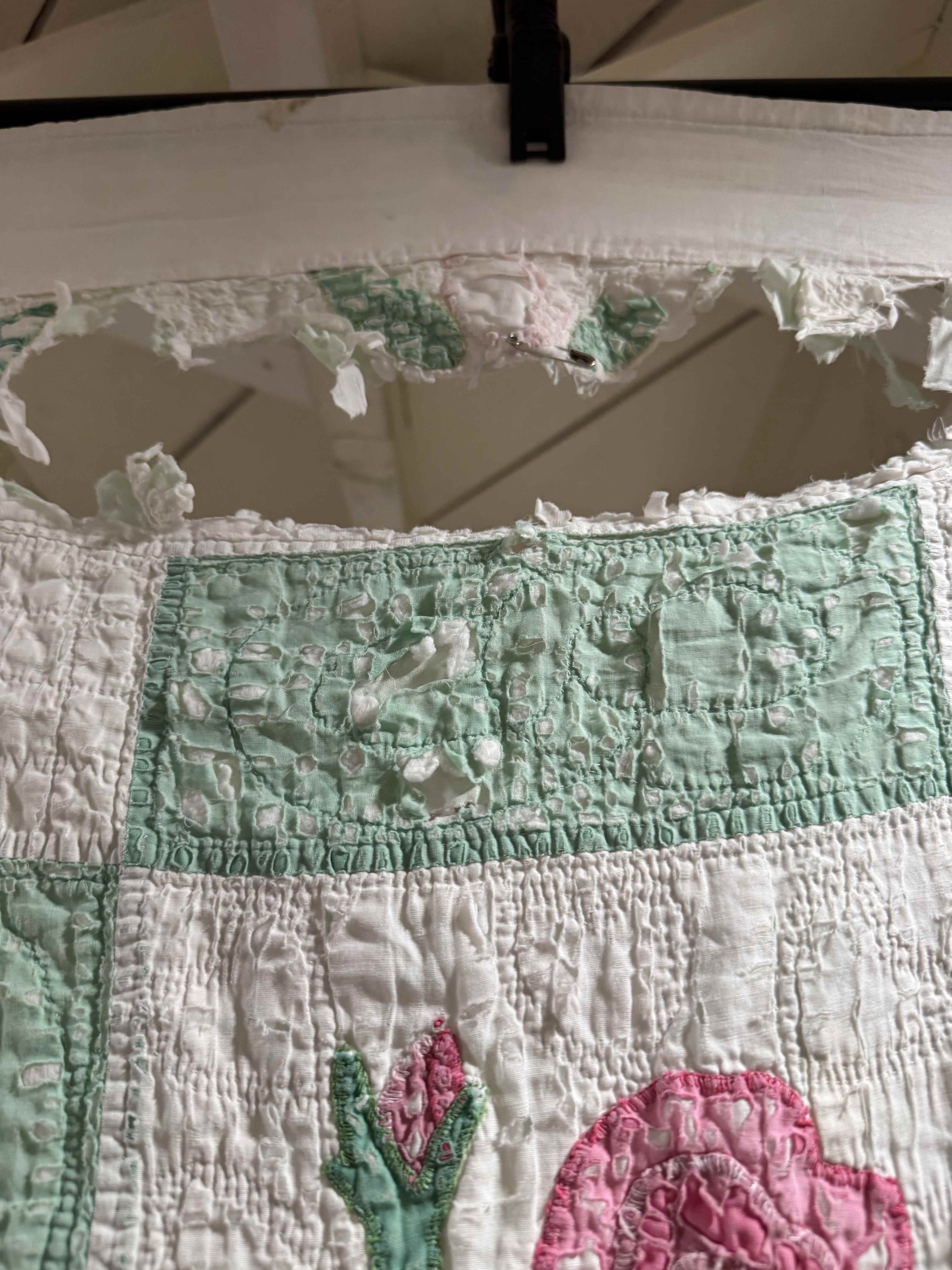 Vintage Quilt Flower Pot Applique